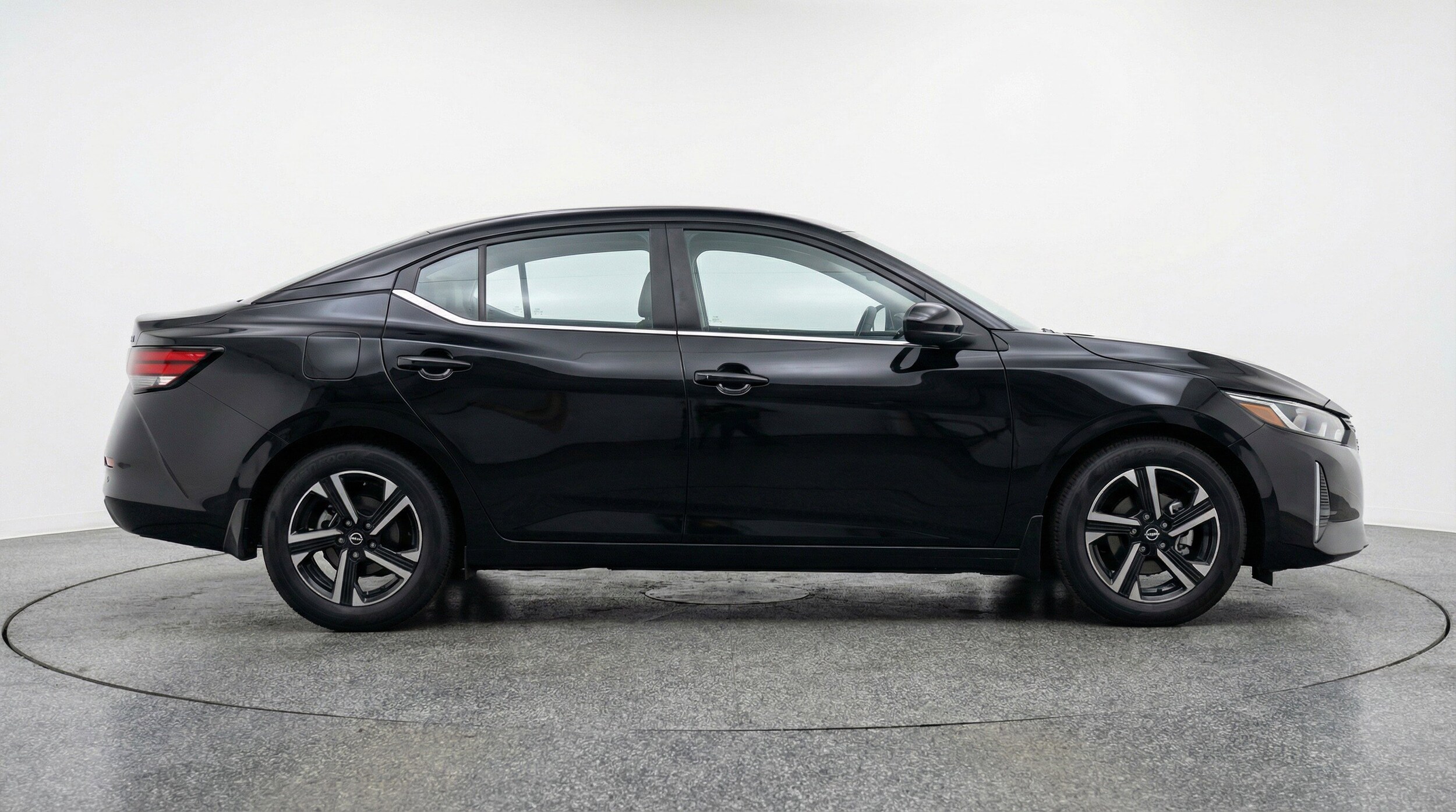 Thumbnail: 2025 Nissan Sentra - 11