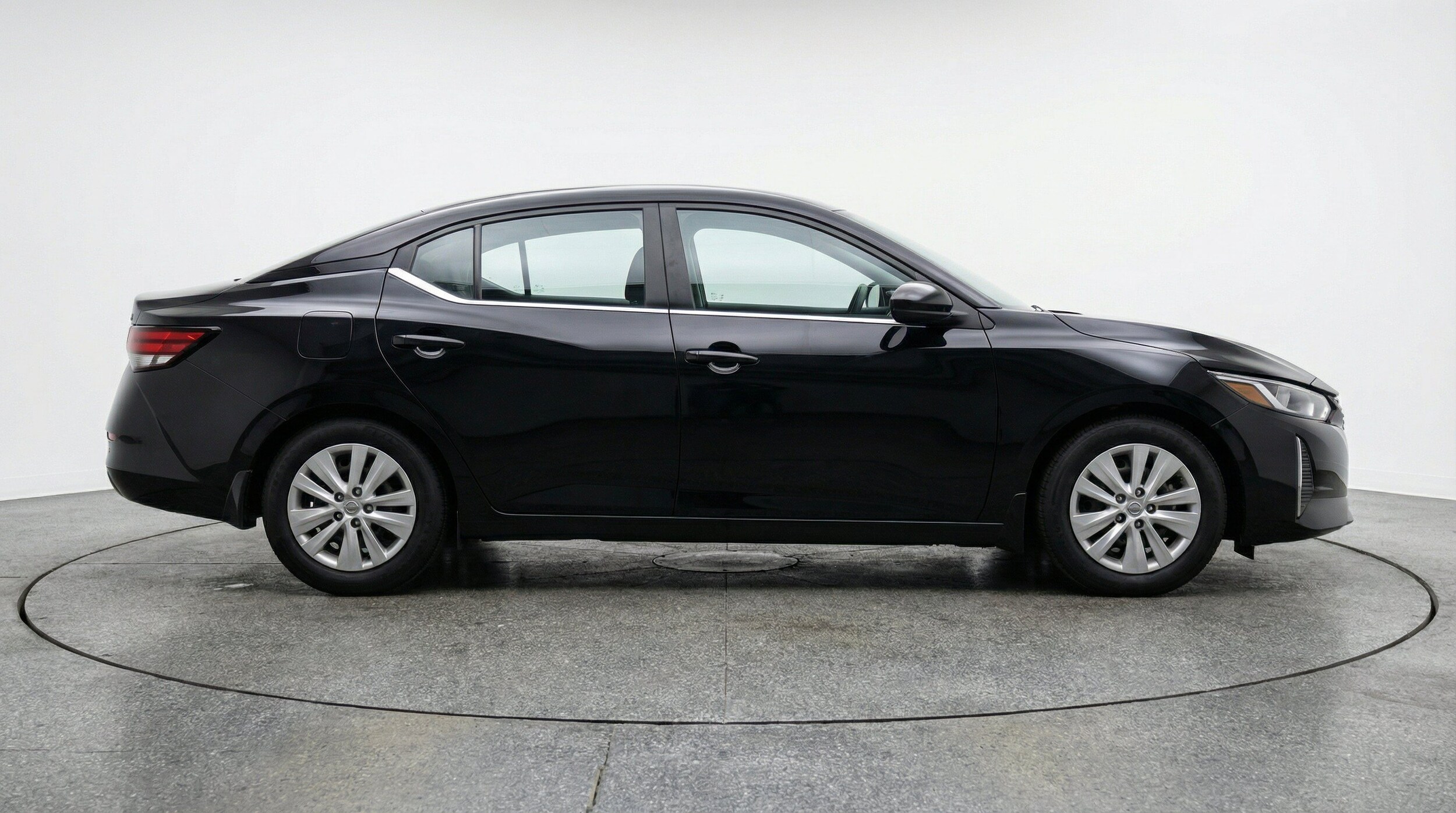 Thumbnail: 2025 Nissan Sentra - 11