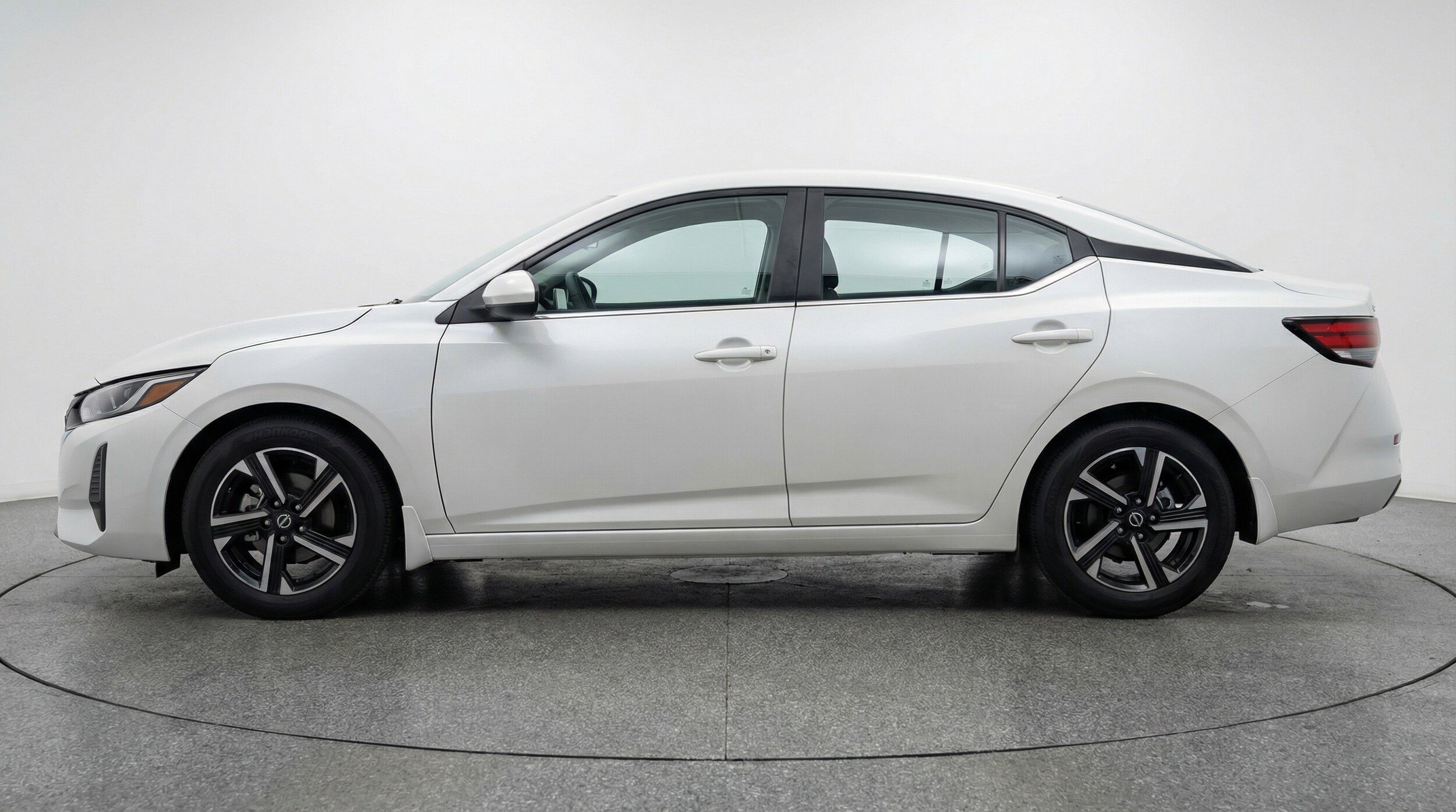 Thumbnail: 2025 Nissan Sentra - 5