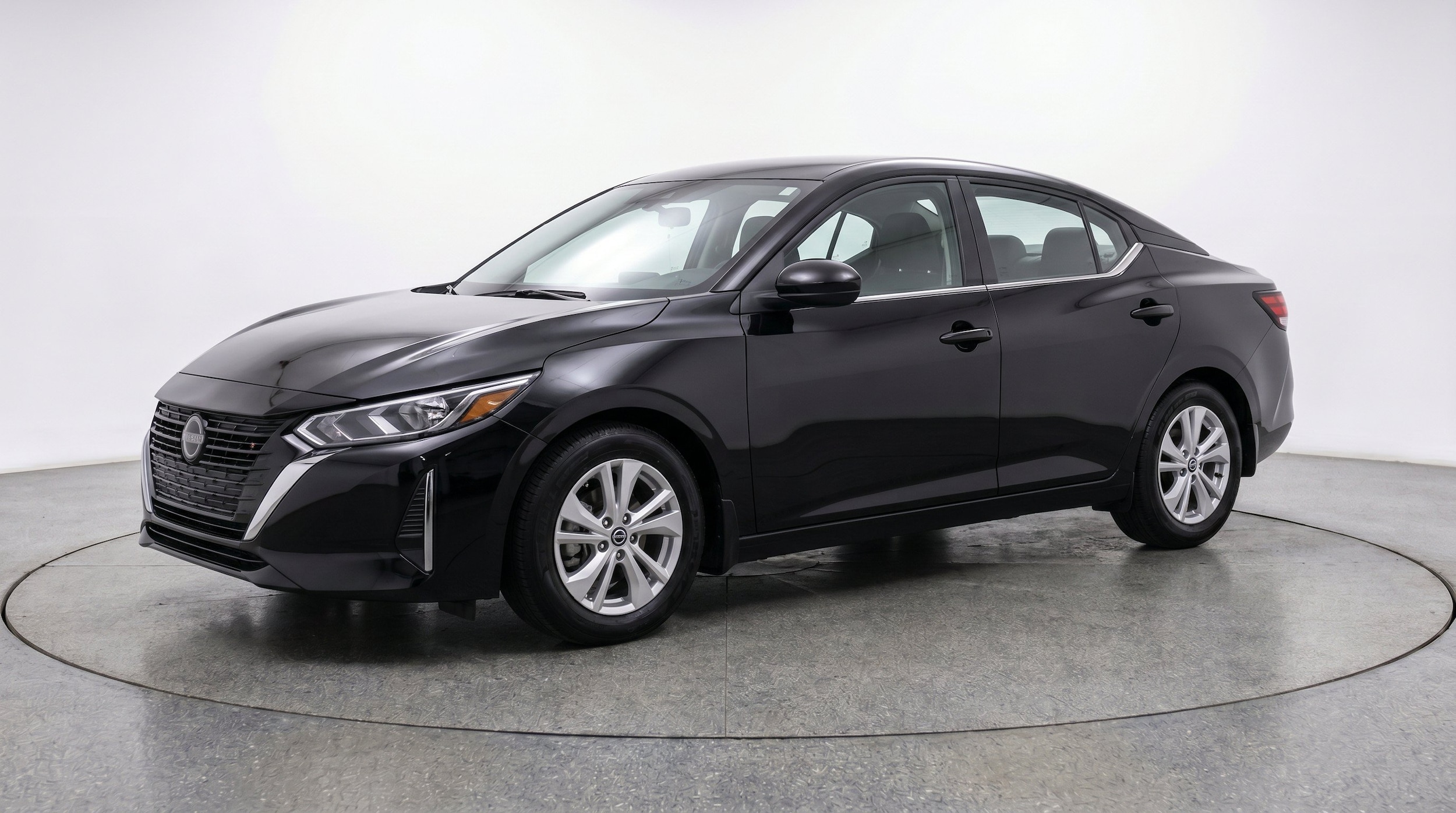 Thumbnail: 2025 Nissan Sentra - 3