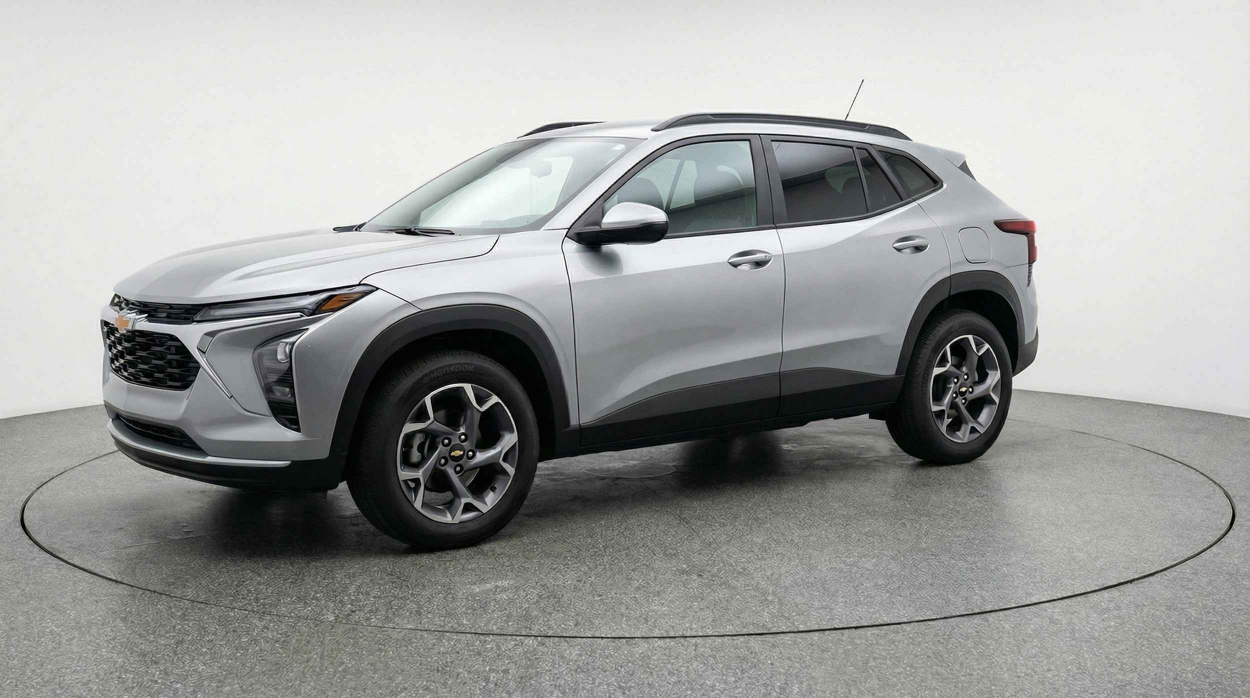 Thumbnail: 2025 Chevrolet Trax - 3