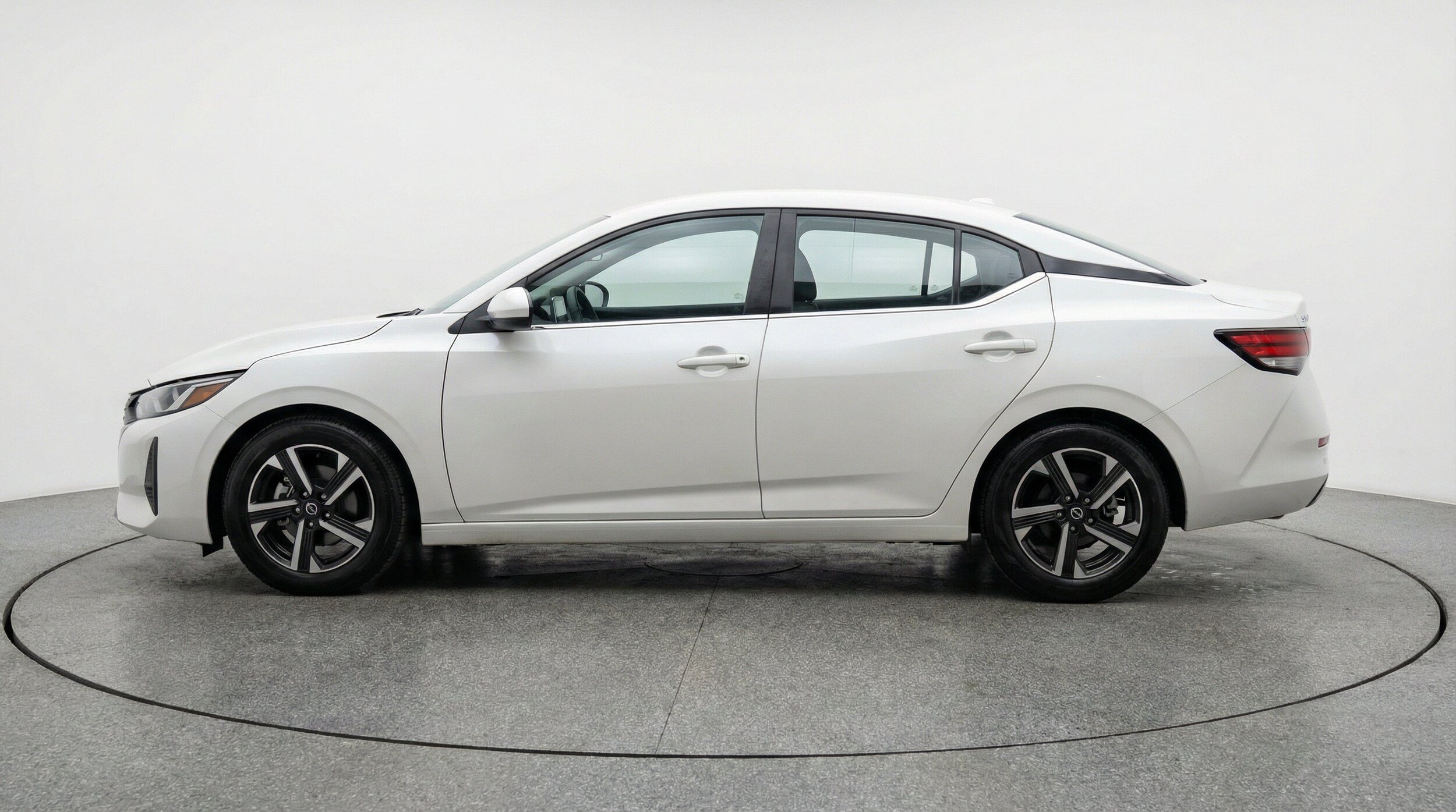 Thumbnail: 2025 Nissan Sentra - 5