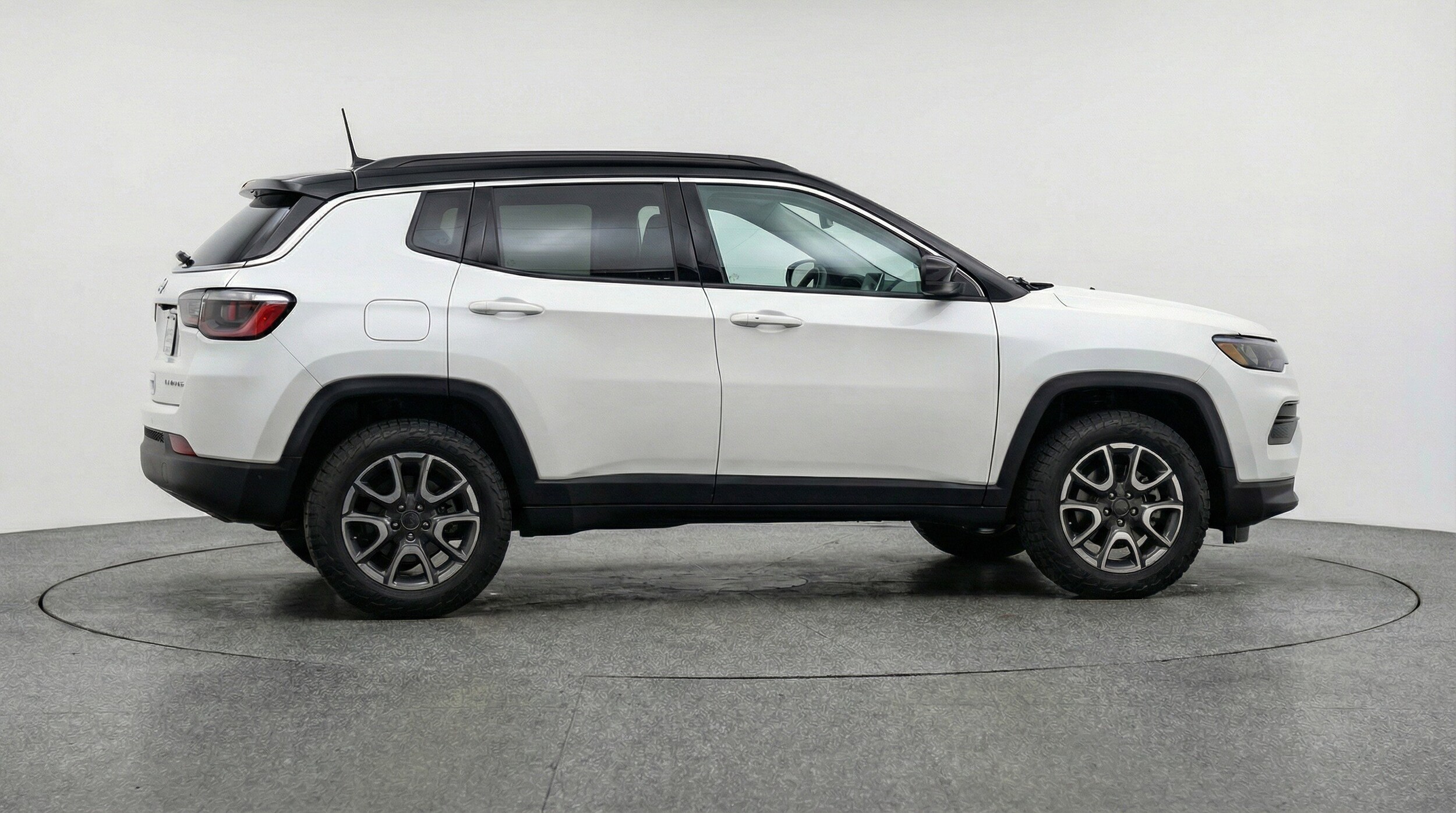 Thumbnail: 2025 Jeep Compass - 11