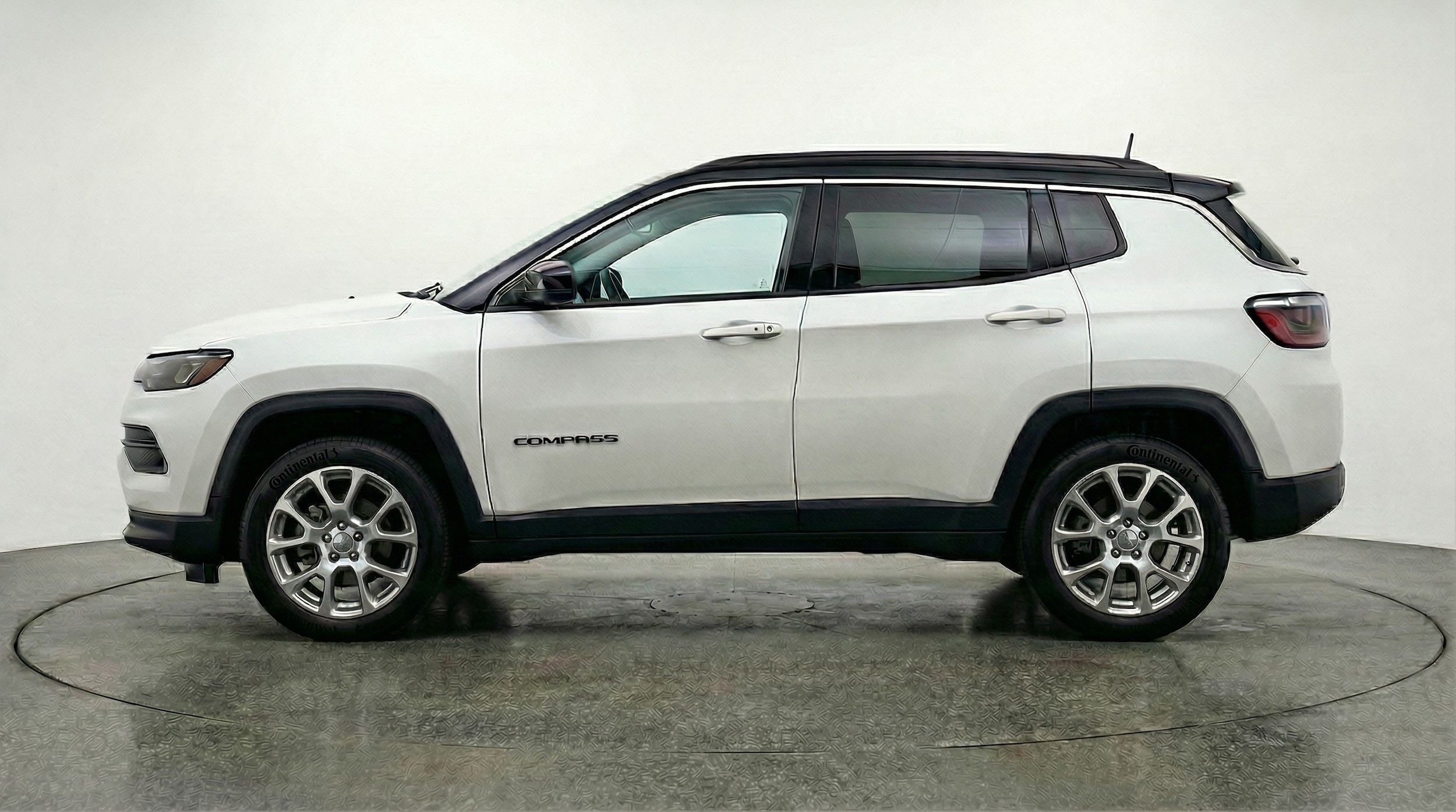 Thumbnail: 2025 Jeep Compass - 8