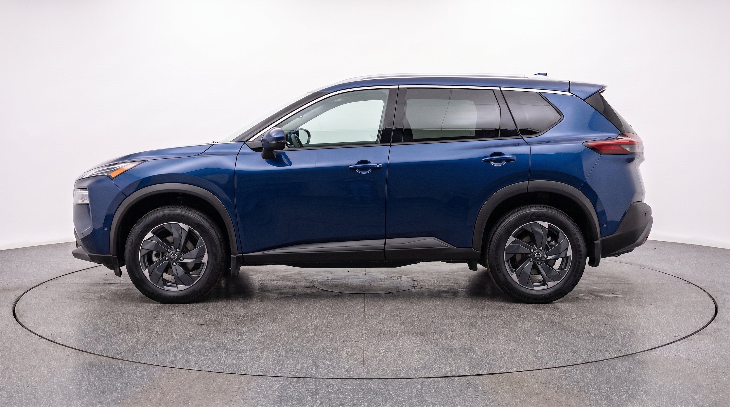 Thumbnail: 2025 Nissan Rogue - 5