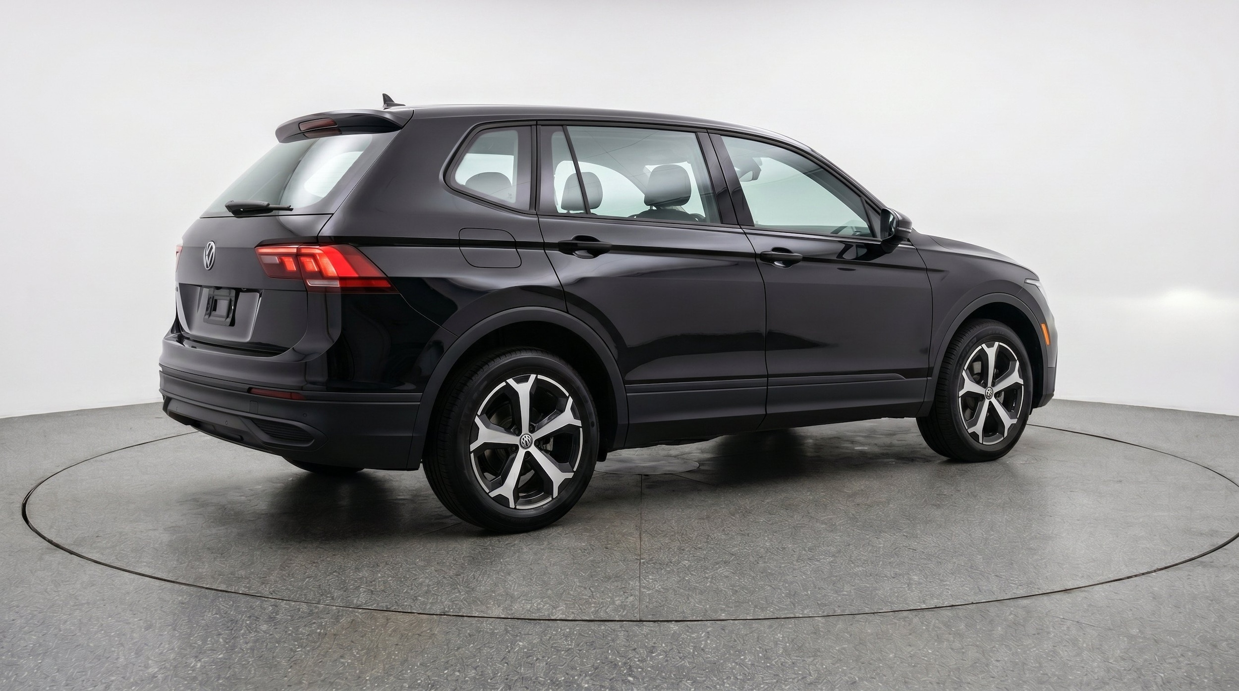 Thumbnail: 2026 Volkswagen Tiguan - 9