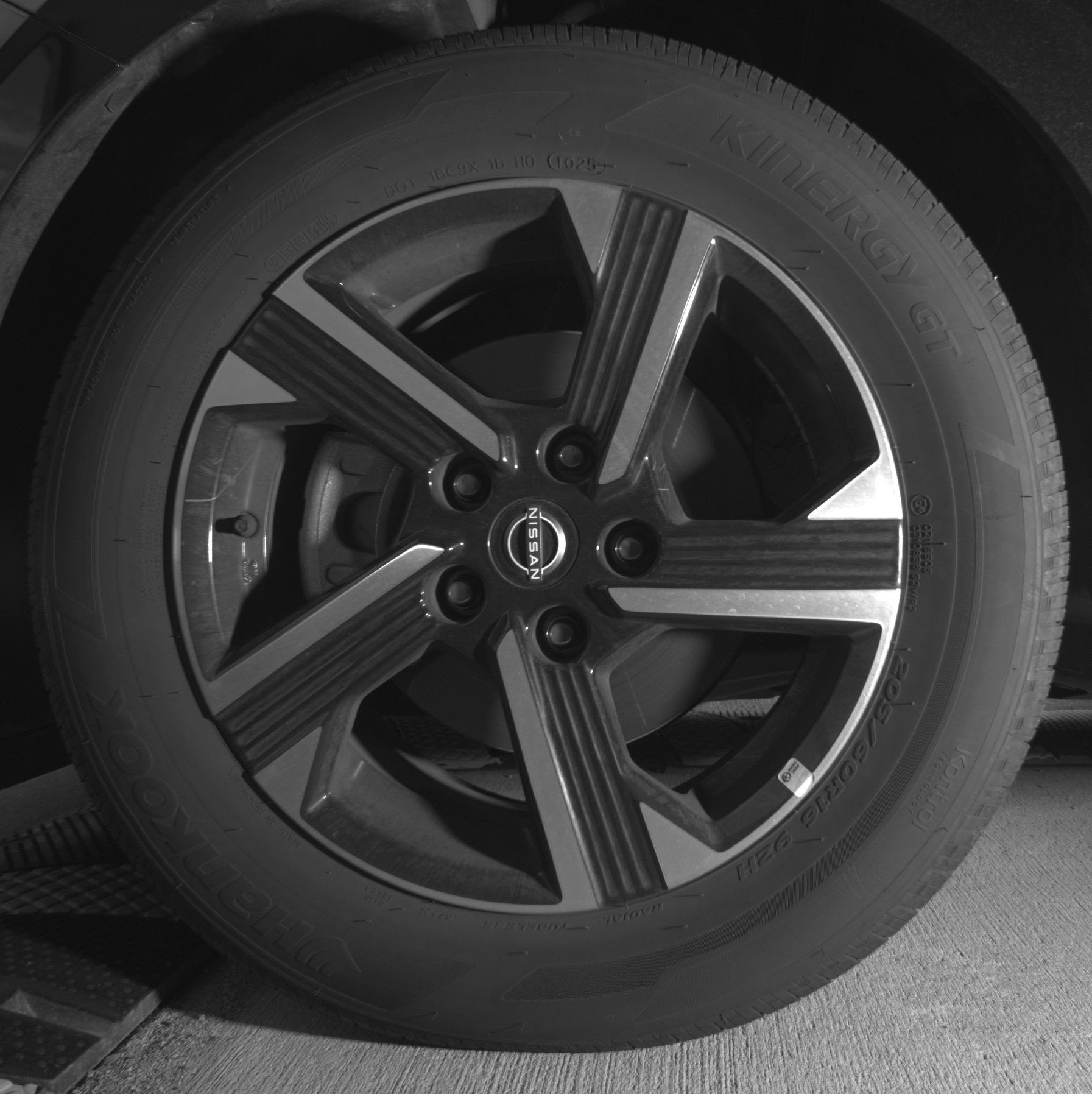 Thumbnail: 2025 Nissan Sentra - 12