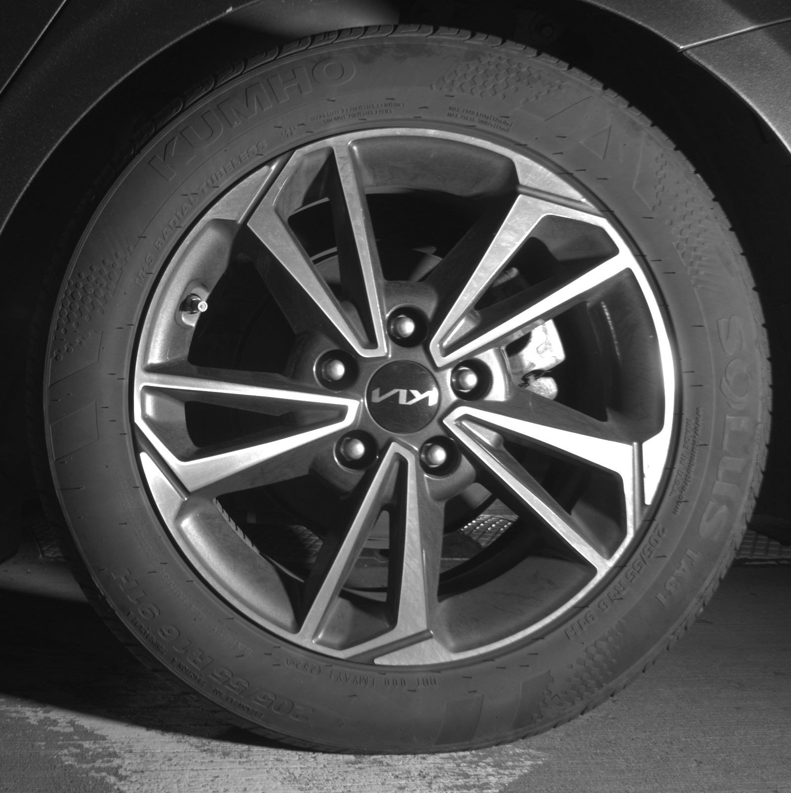 Thumbnail: 2024 Kia Forte - 21