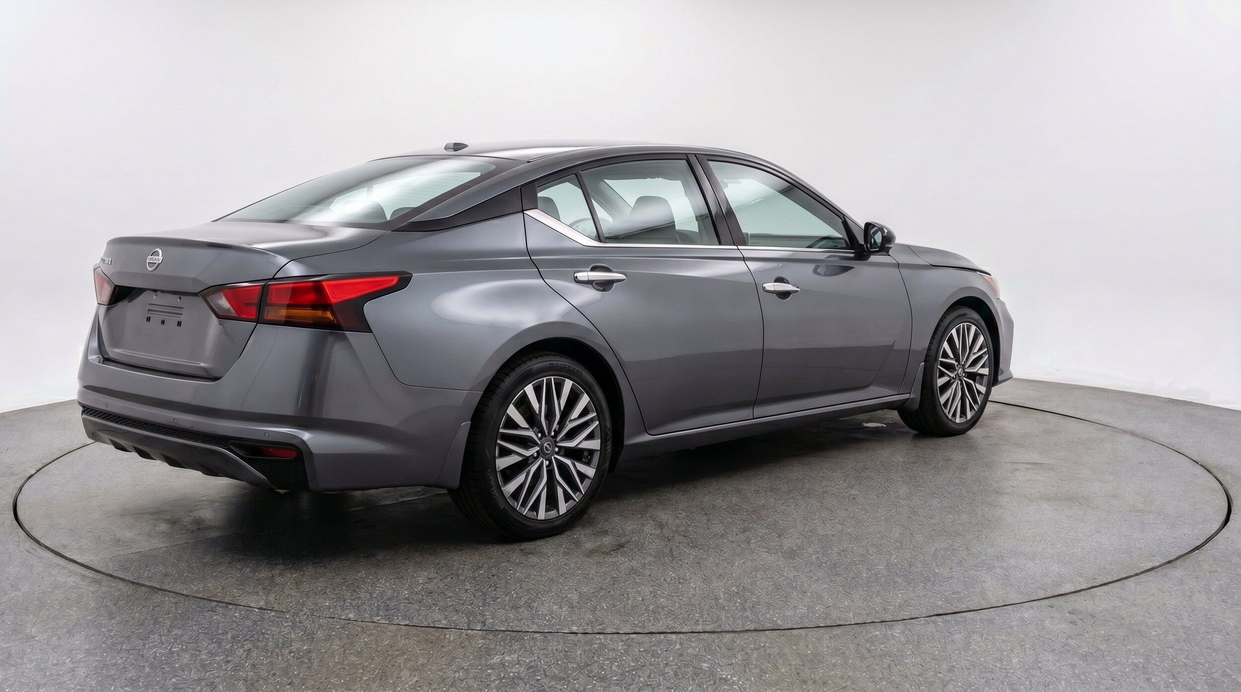Thumbnail: 2025 Nissan Altima - 9