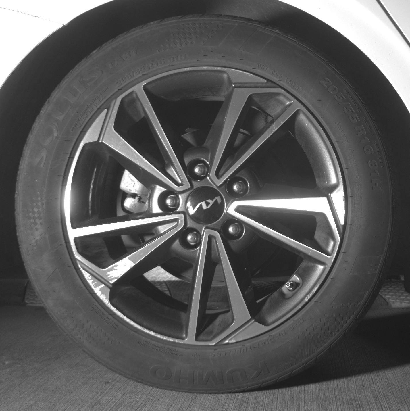 Thumbnail: 2024 Kia Forte - 15