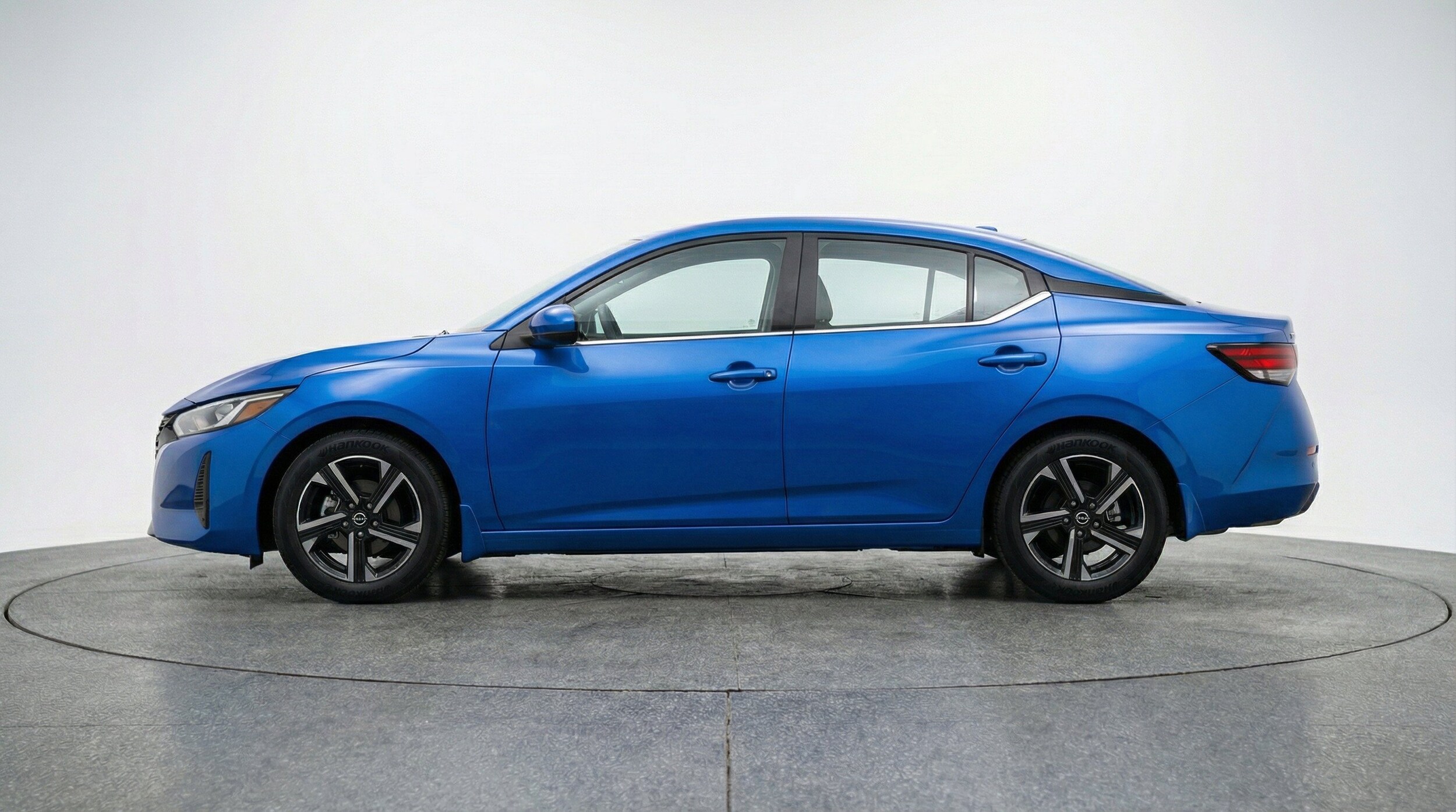 Thumbnail: 2025 Nissan Sentra - 5