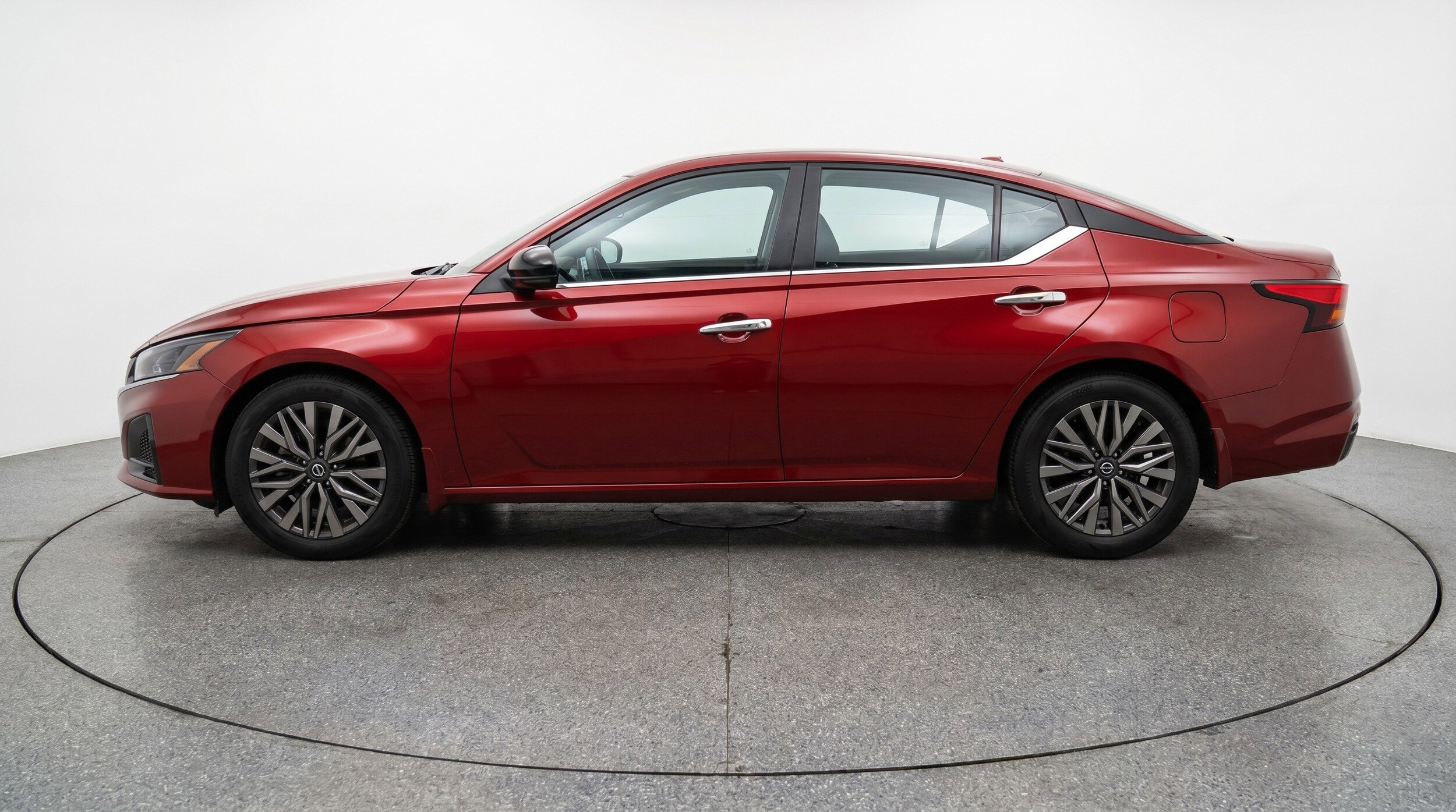 Thumbnail: 2025 Nissan Altima - 5