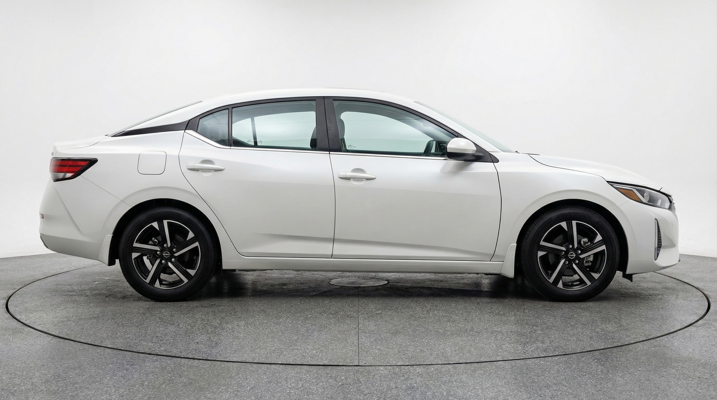 Thumbnail: 2025 Nissan Sentra - 8