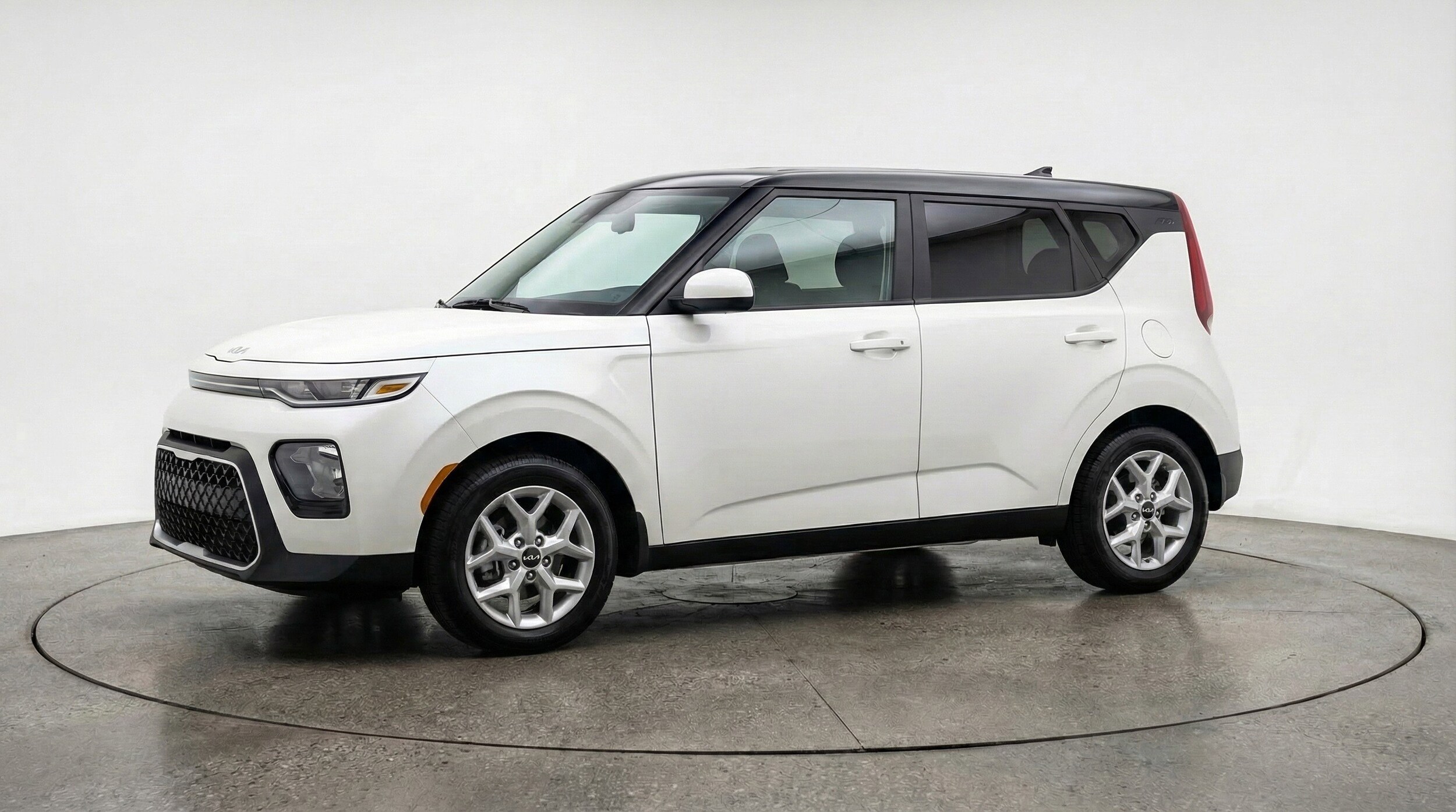 Thumbnail: 2025 Kia Soul - 3