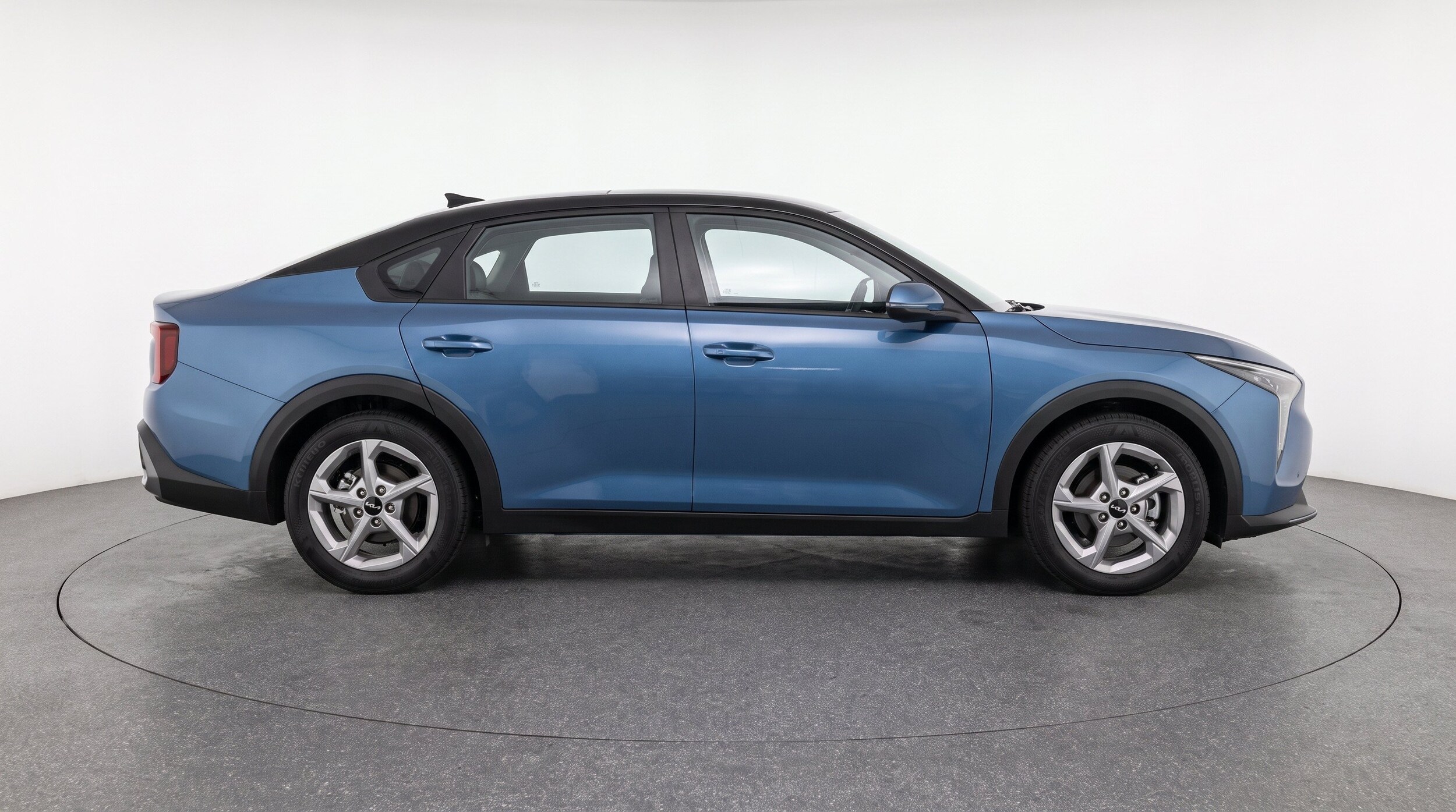 Thumbnail: 2025 Kia K4 - 10