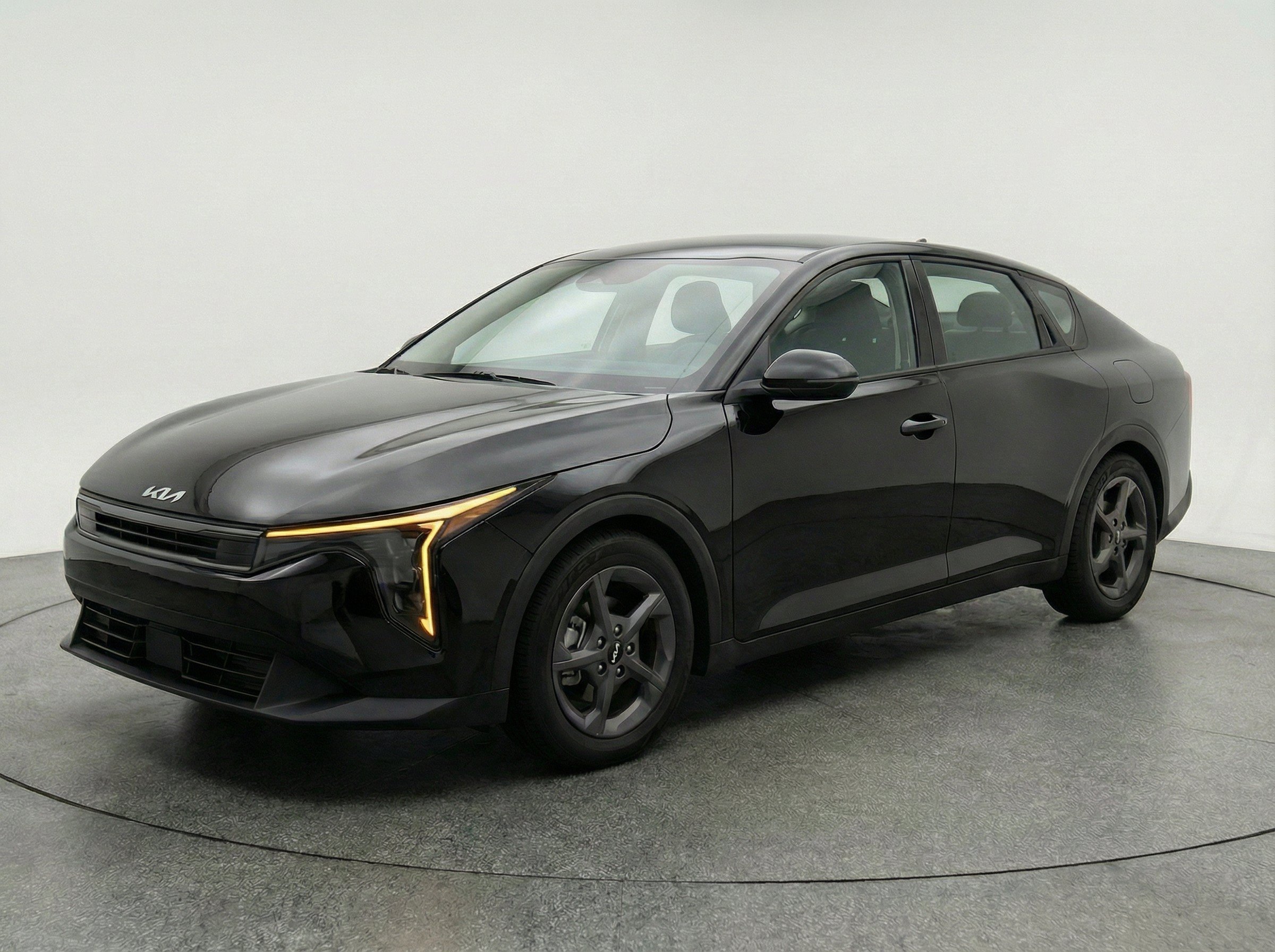 Thumbnail: 2025 Kia K4 - 3