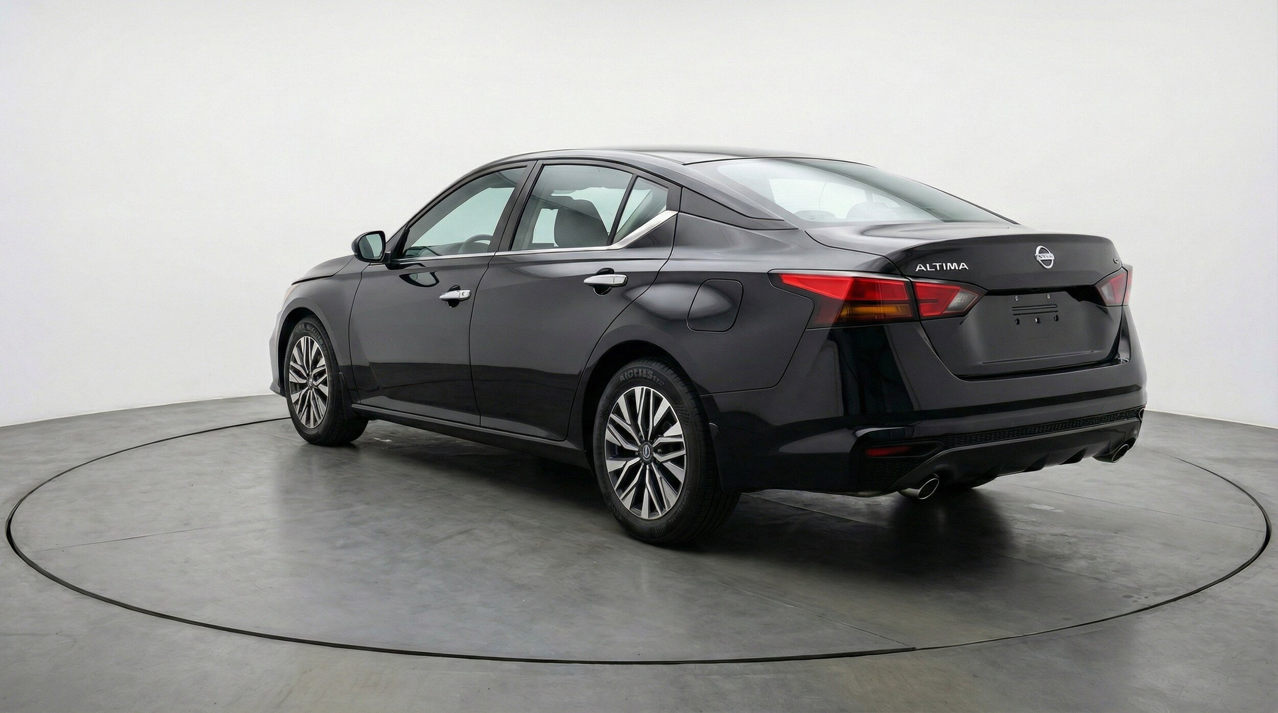 Thumbnail: 2025 Nissan Altima - 6