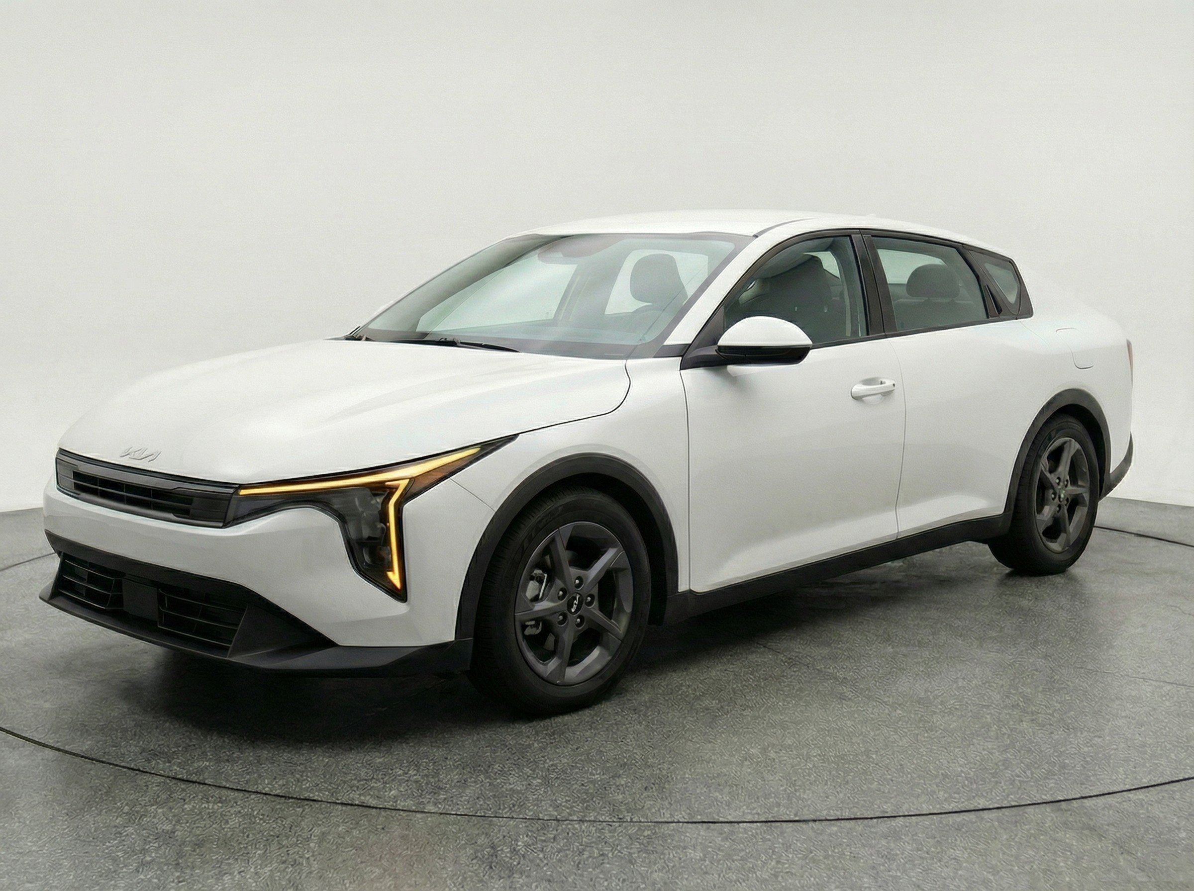 Thumbnail: 2025 Kia K4 - 3