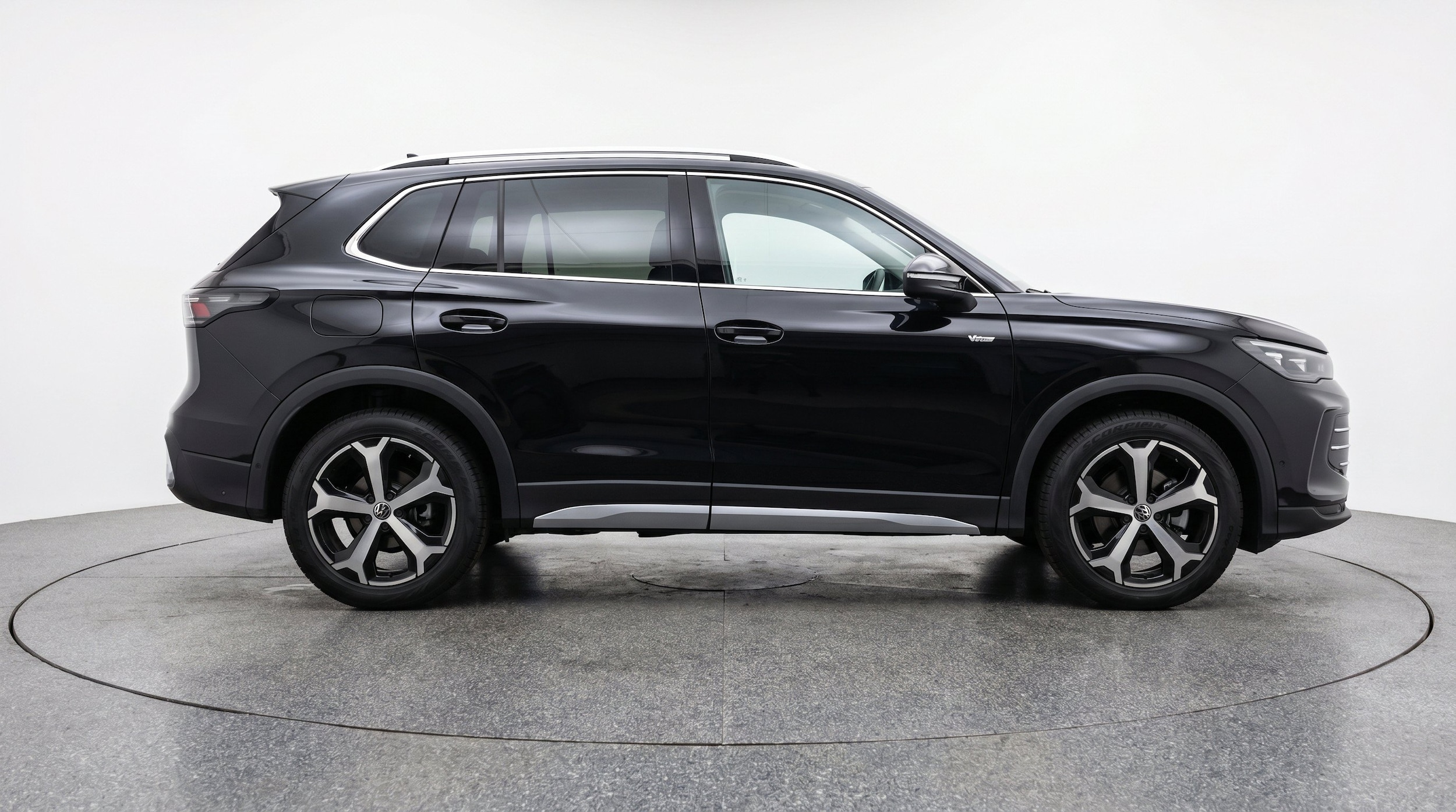 Thumbnail: 2026 Volkswagen Tiguan - 11