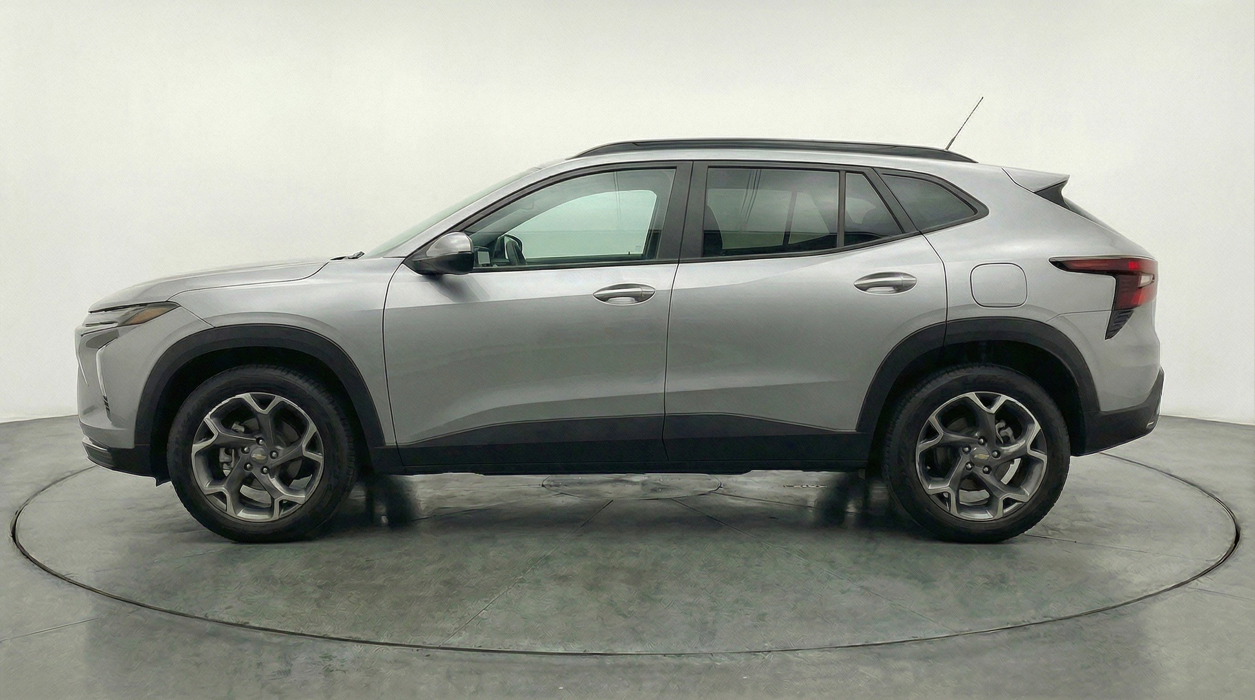 Thumbnail: 2025 Chevrolet Trax - 5