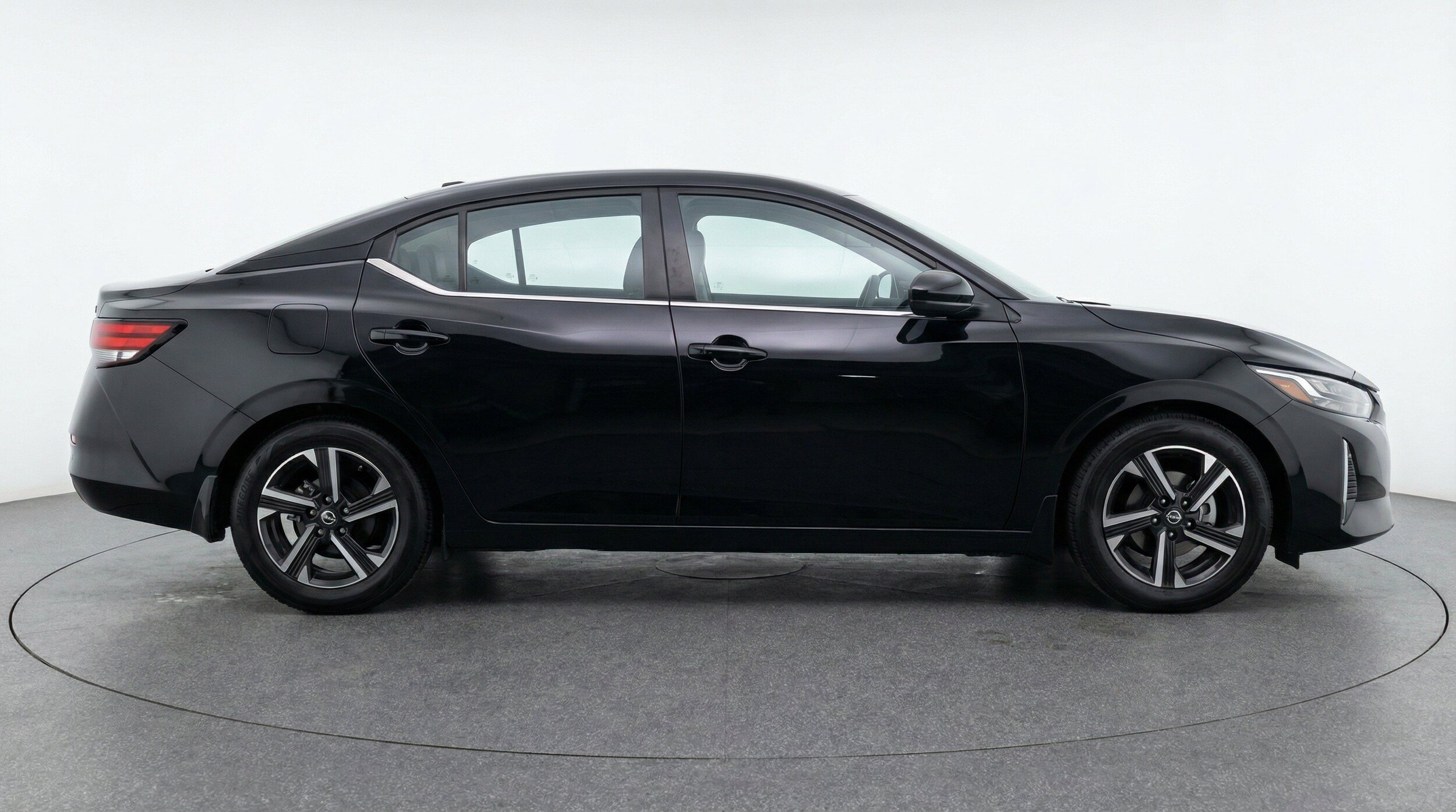 Thumbnail: 2025 Nissan Sentra - 11