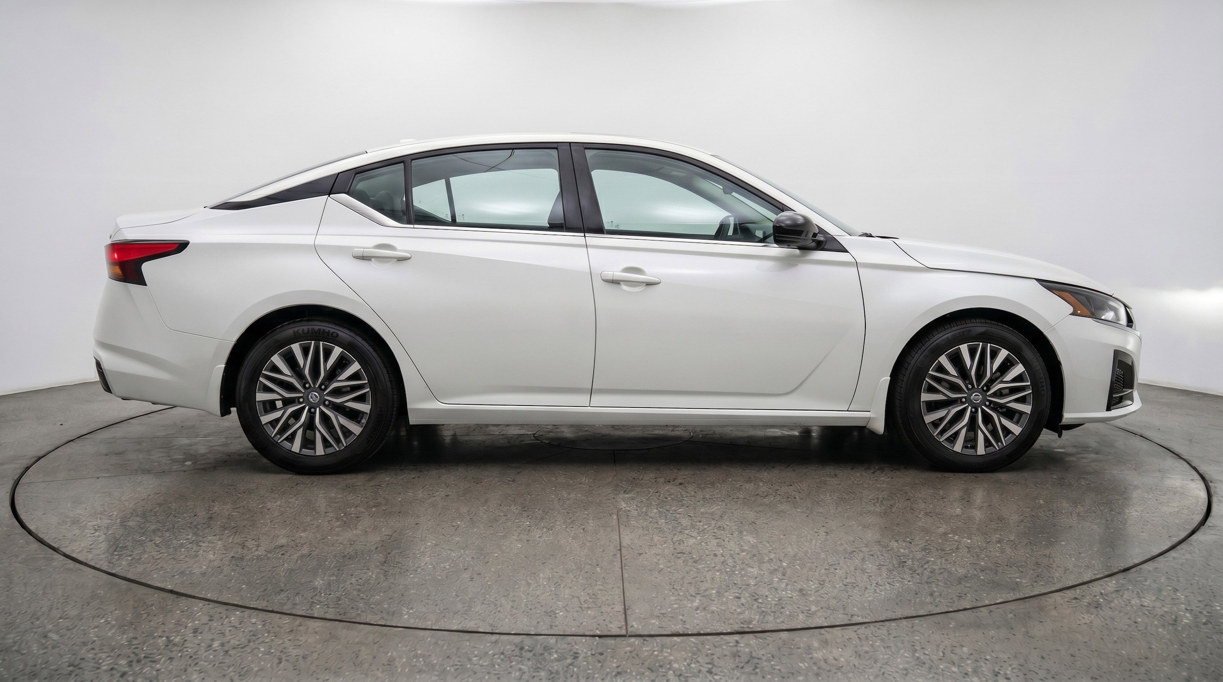 Thumbnail: 2025 Nissan Altima - 11