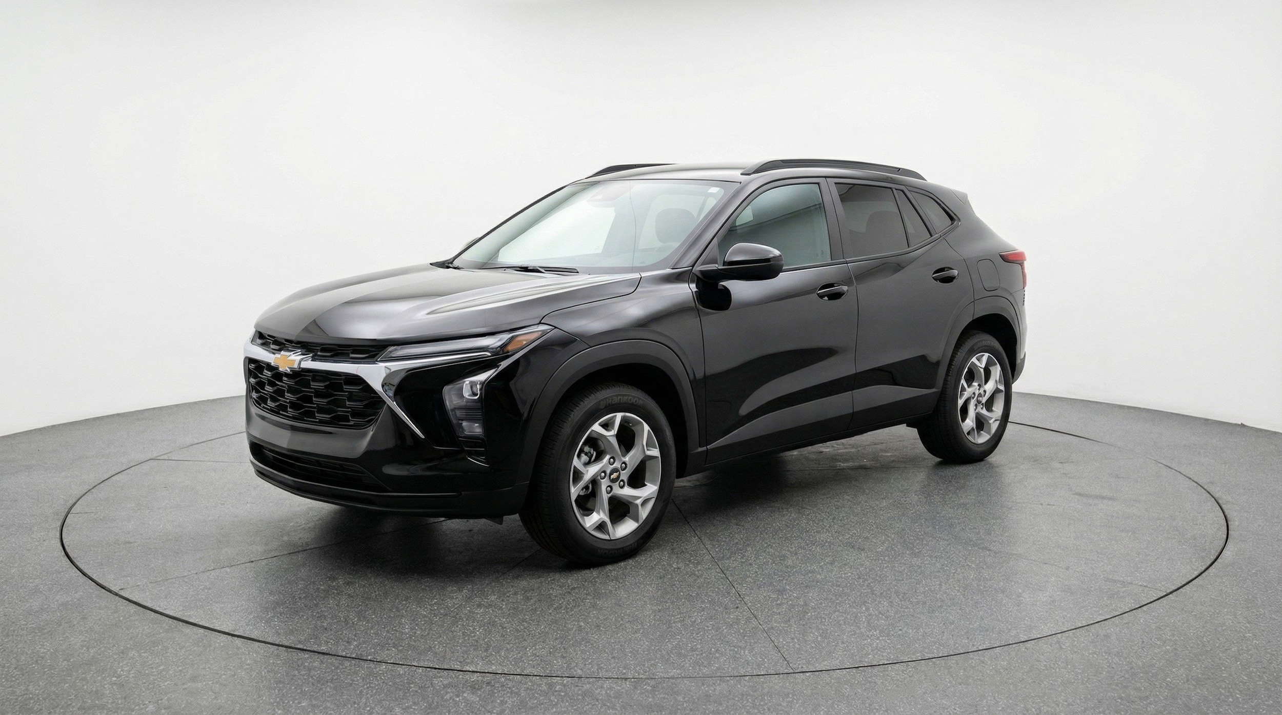Thumbnail: 2025 Chevrolet Trax - 3