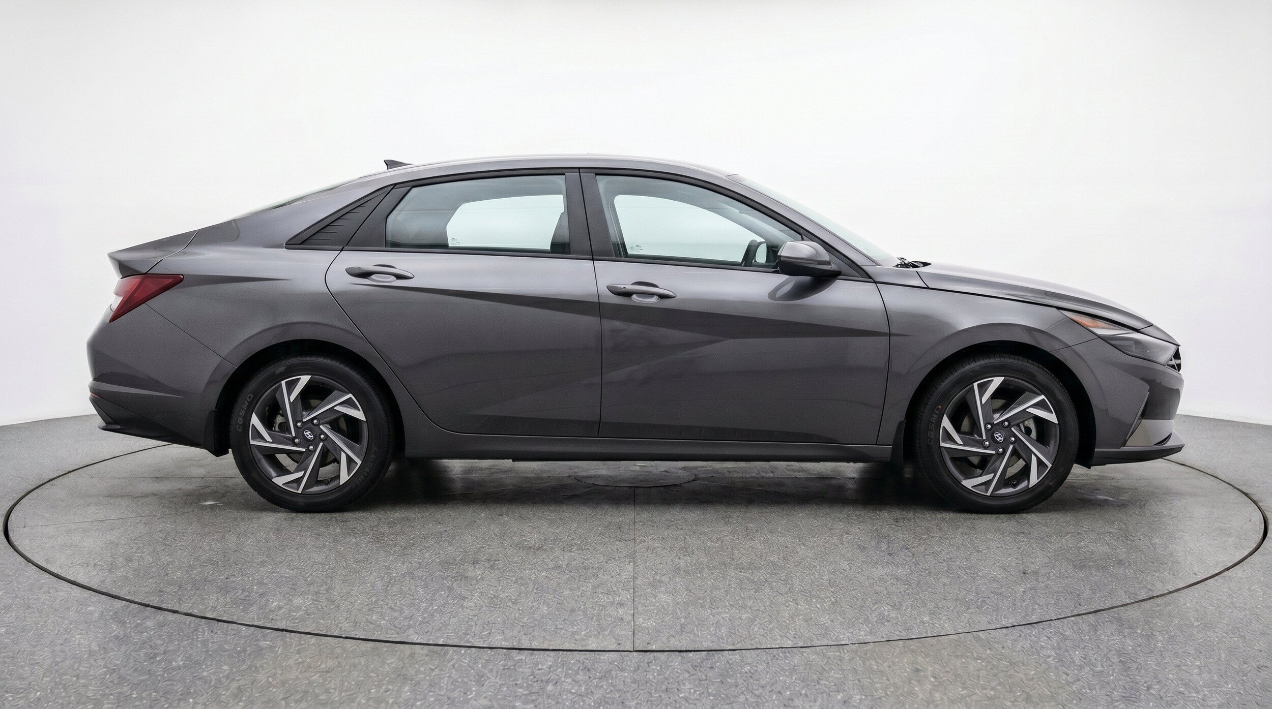 Thumbnail: 2025 Hyundai Elantra - 10