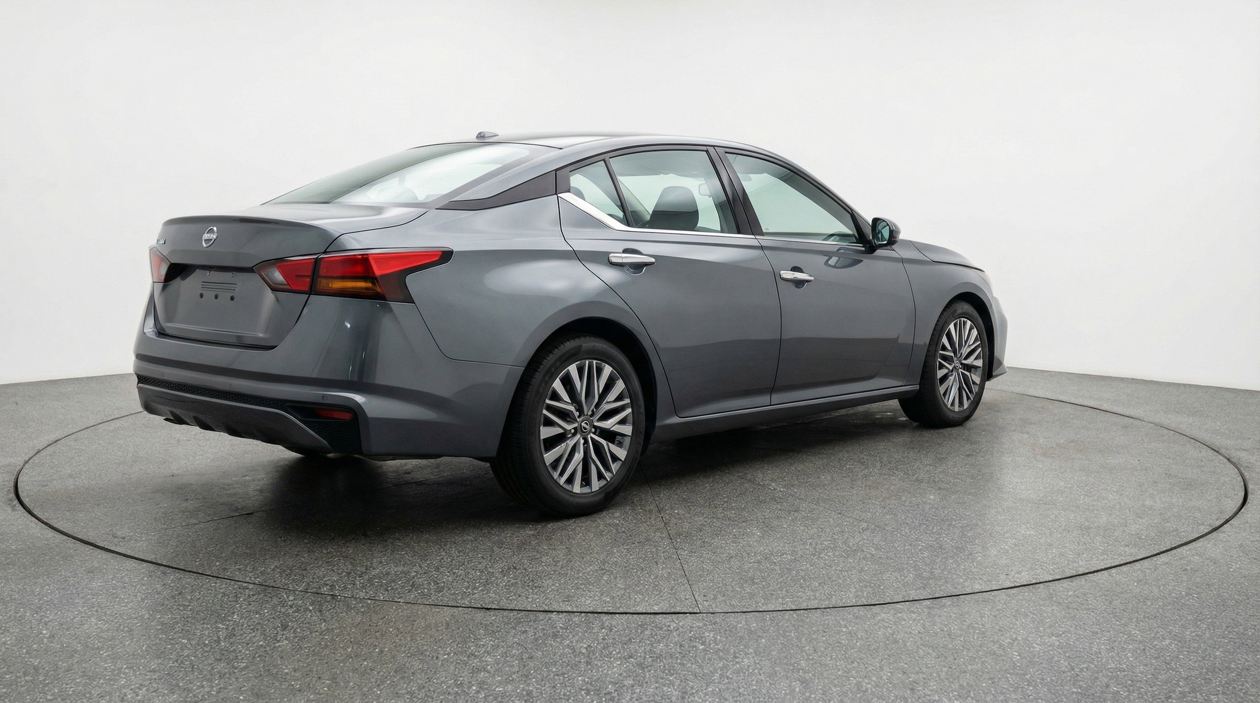 Thumbnail: 2025 Nissan Altima - 9