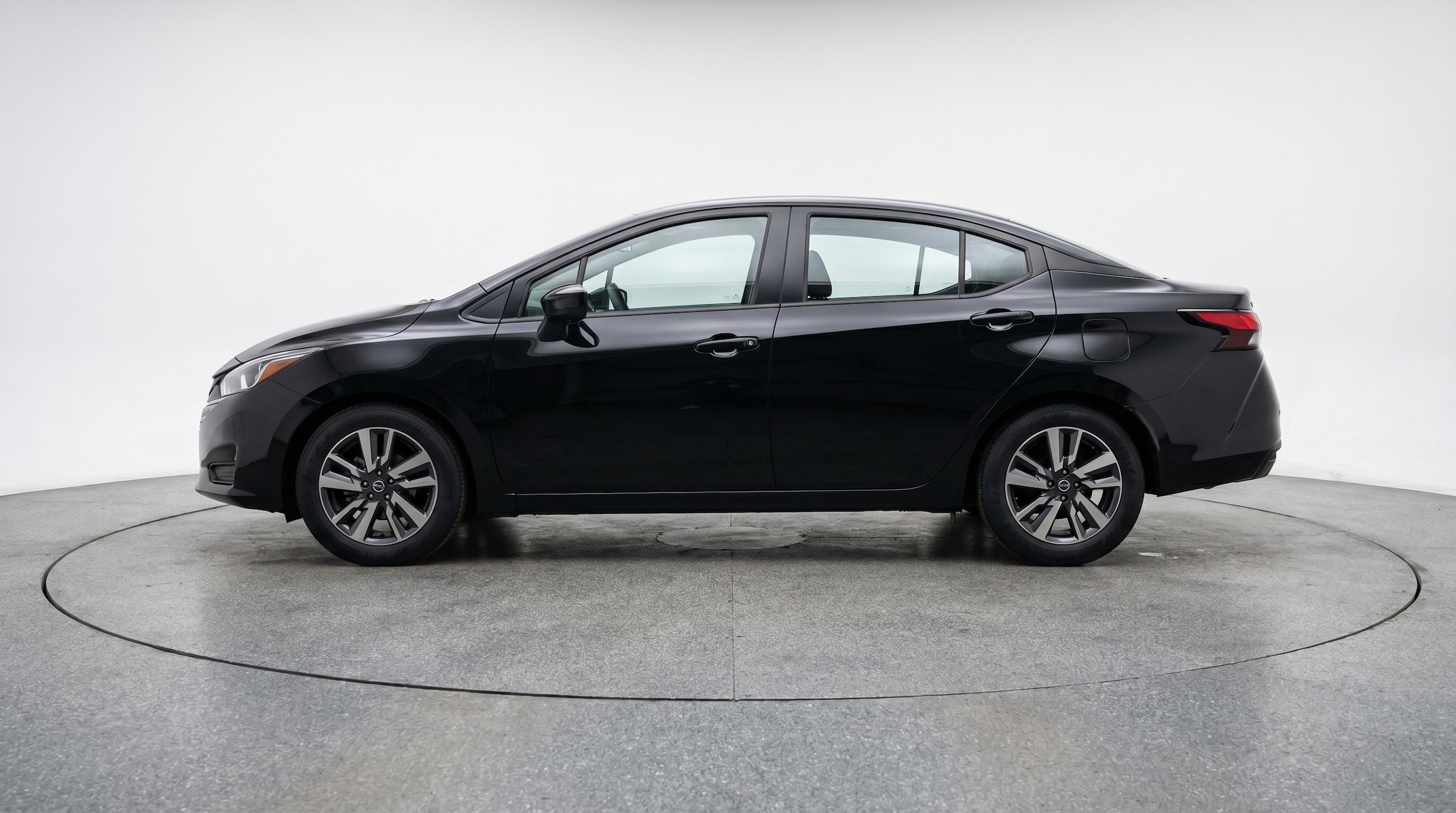 Thumbnail: 2025 Nissan Versa - 5