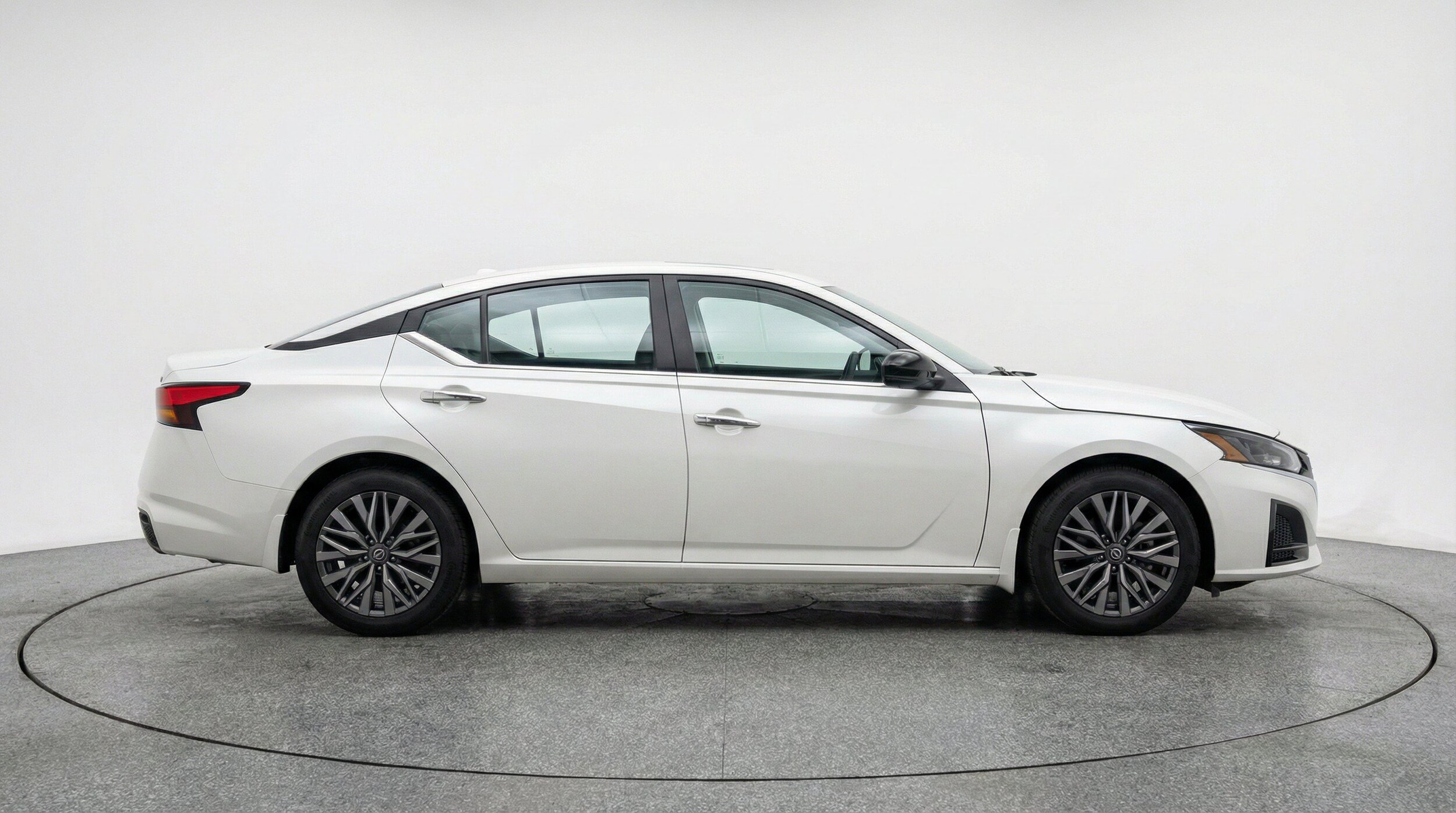 Thumbnail: 2025 Nissan Altima - 11