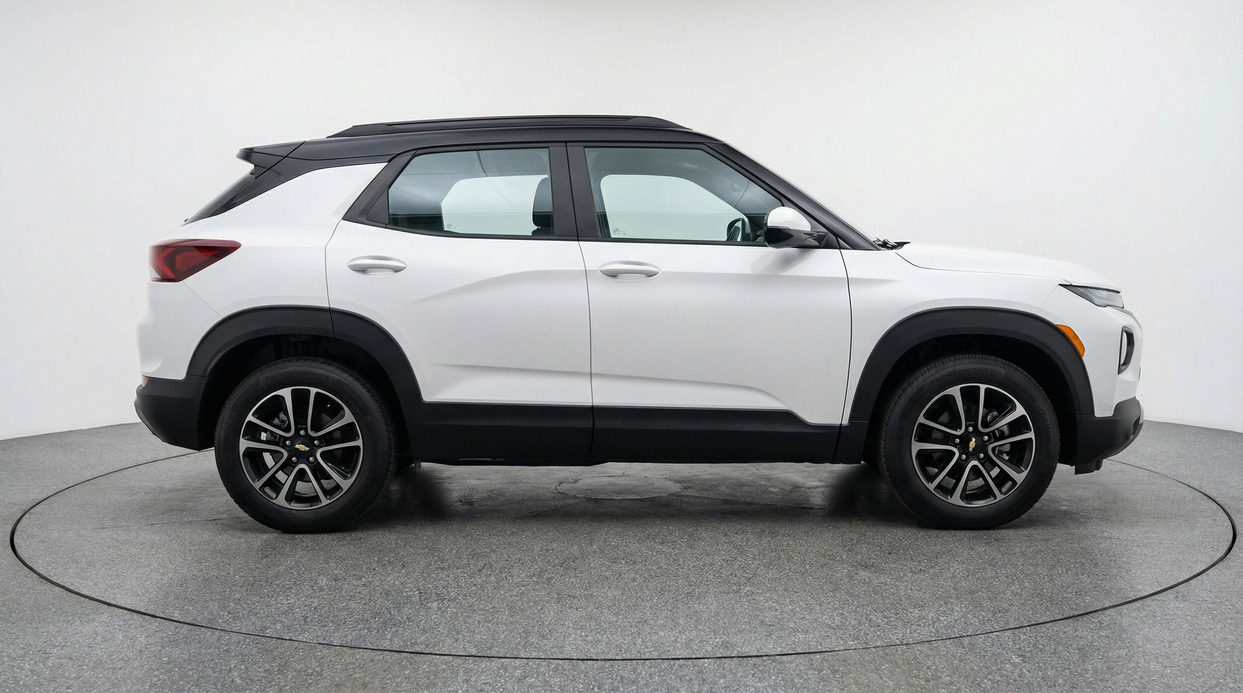 Thumbnail: 2025 Chevrolet TrailBlazer - 11