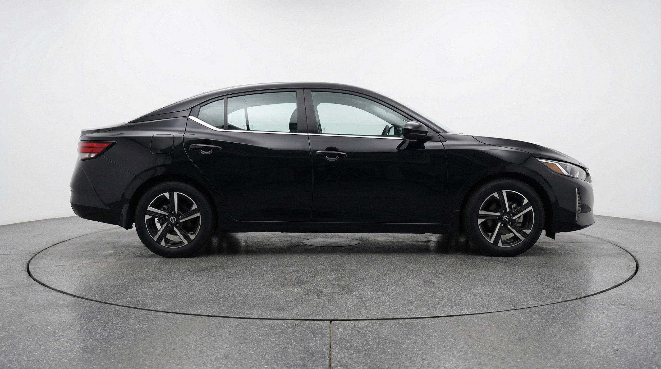 Thumbnail: 2025 Nissan Sentra - 8