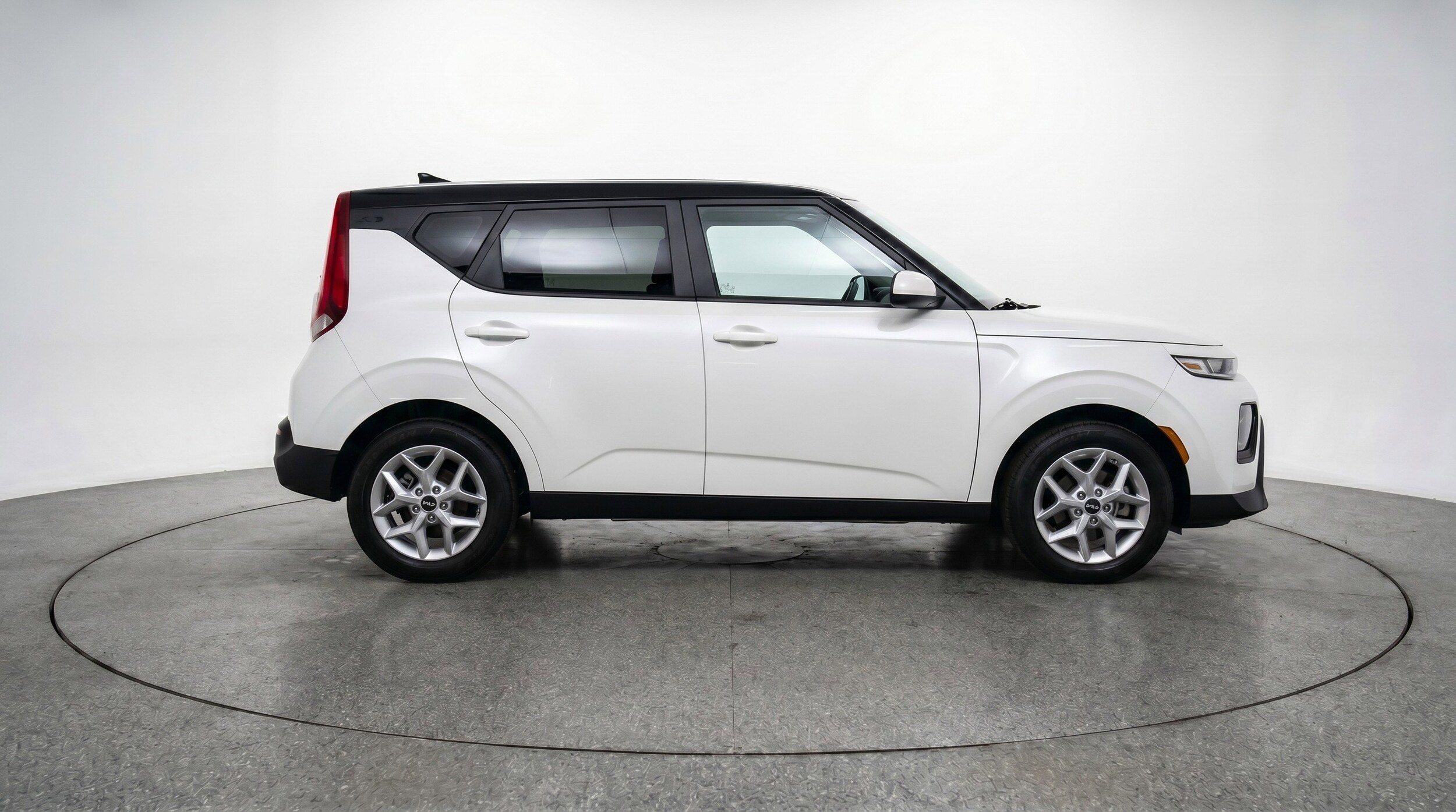 Thumbnail: 2025 Kia Soul - 11