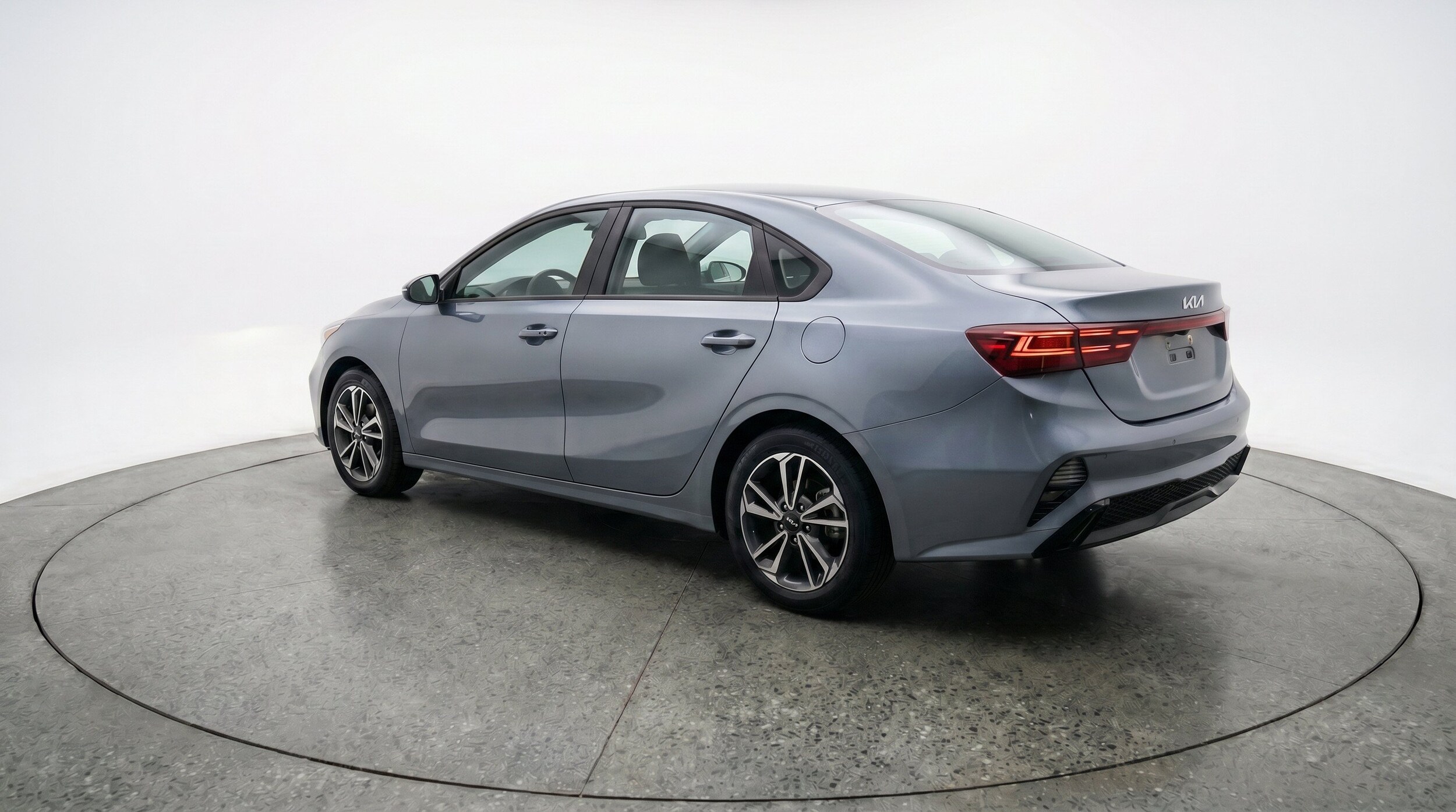 Thumbnail: 2024 Kia Forte - 6