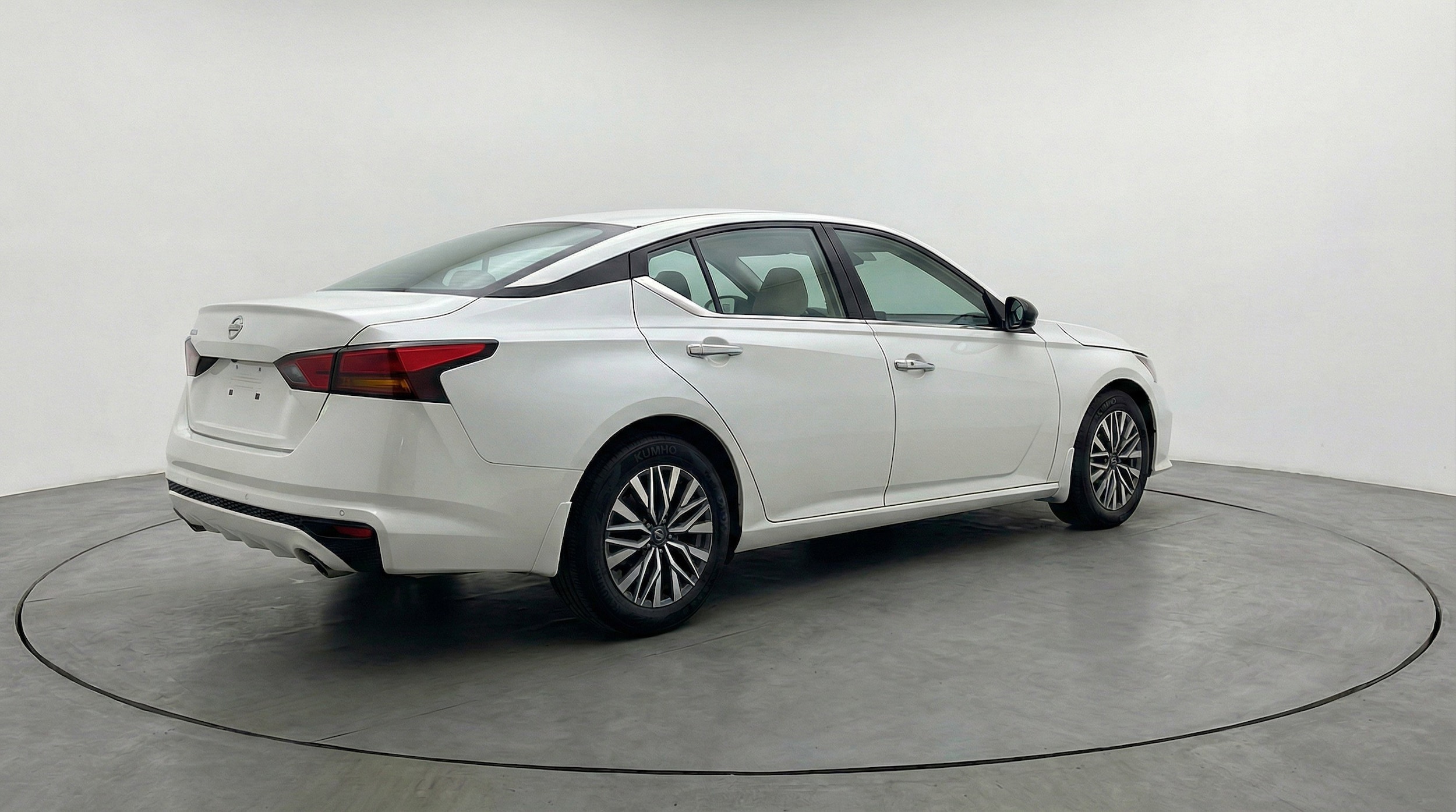 Thumbnail: 2025 Nissan Altima - 9