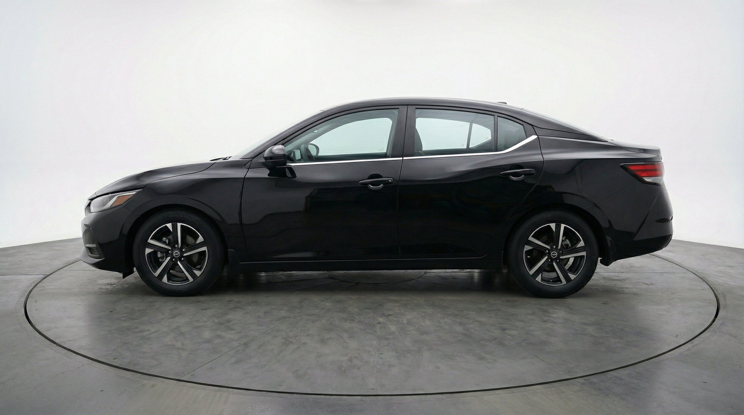 Thumbnail: 2025 Nissan Sentra - 5