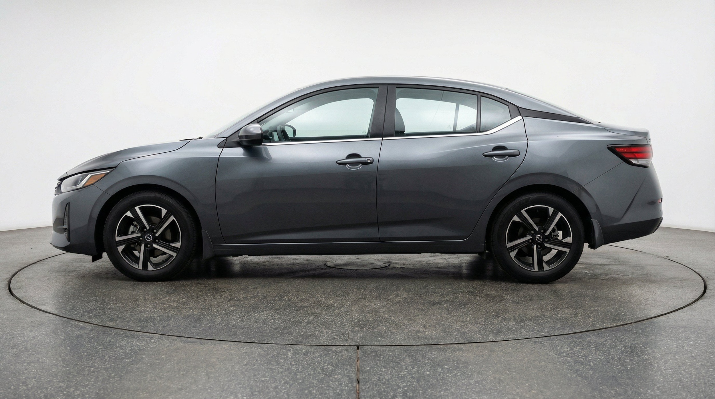 Thumbnail: 2025 Nissan Sentra - 5