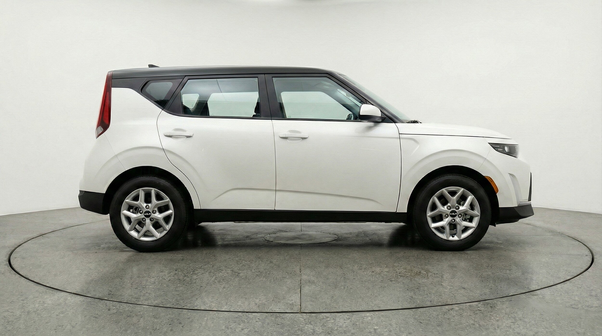 Thumbnail: 2025 Kia Soul - 11