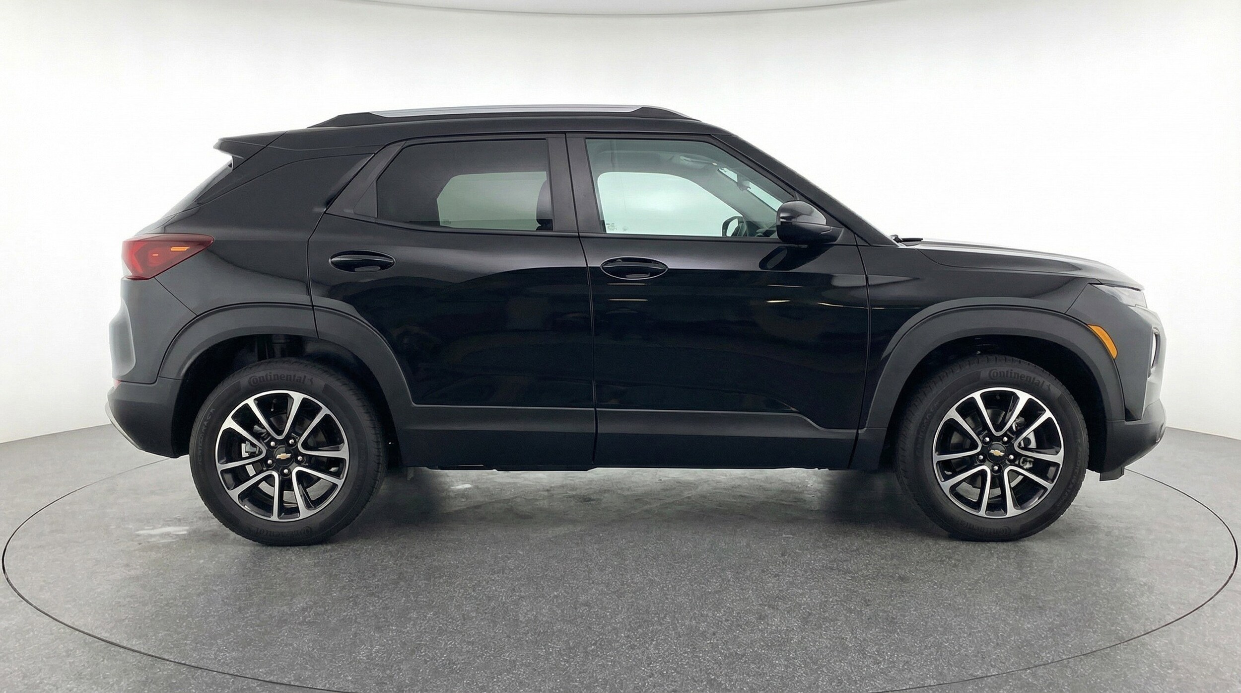 Thumbnail: 2025 Chevrolet TrailBlazer - 11