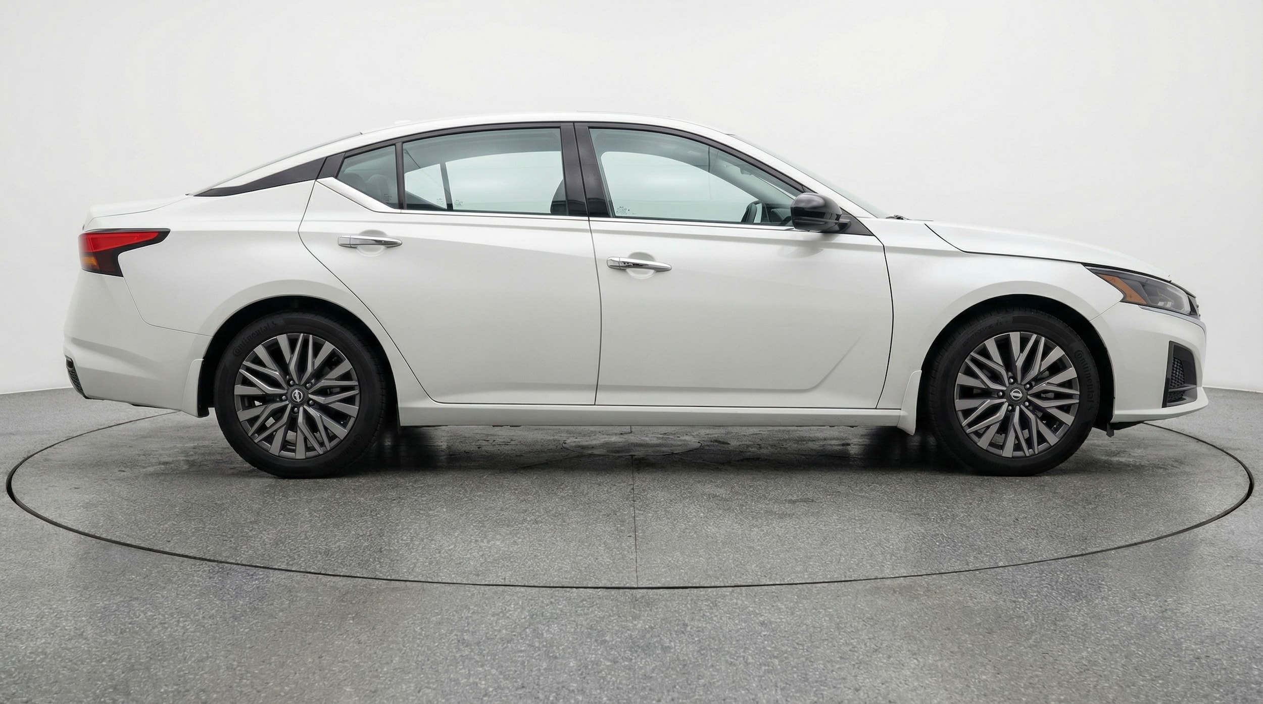 Thumbnail: 2025 Nissan Altima - 8