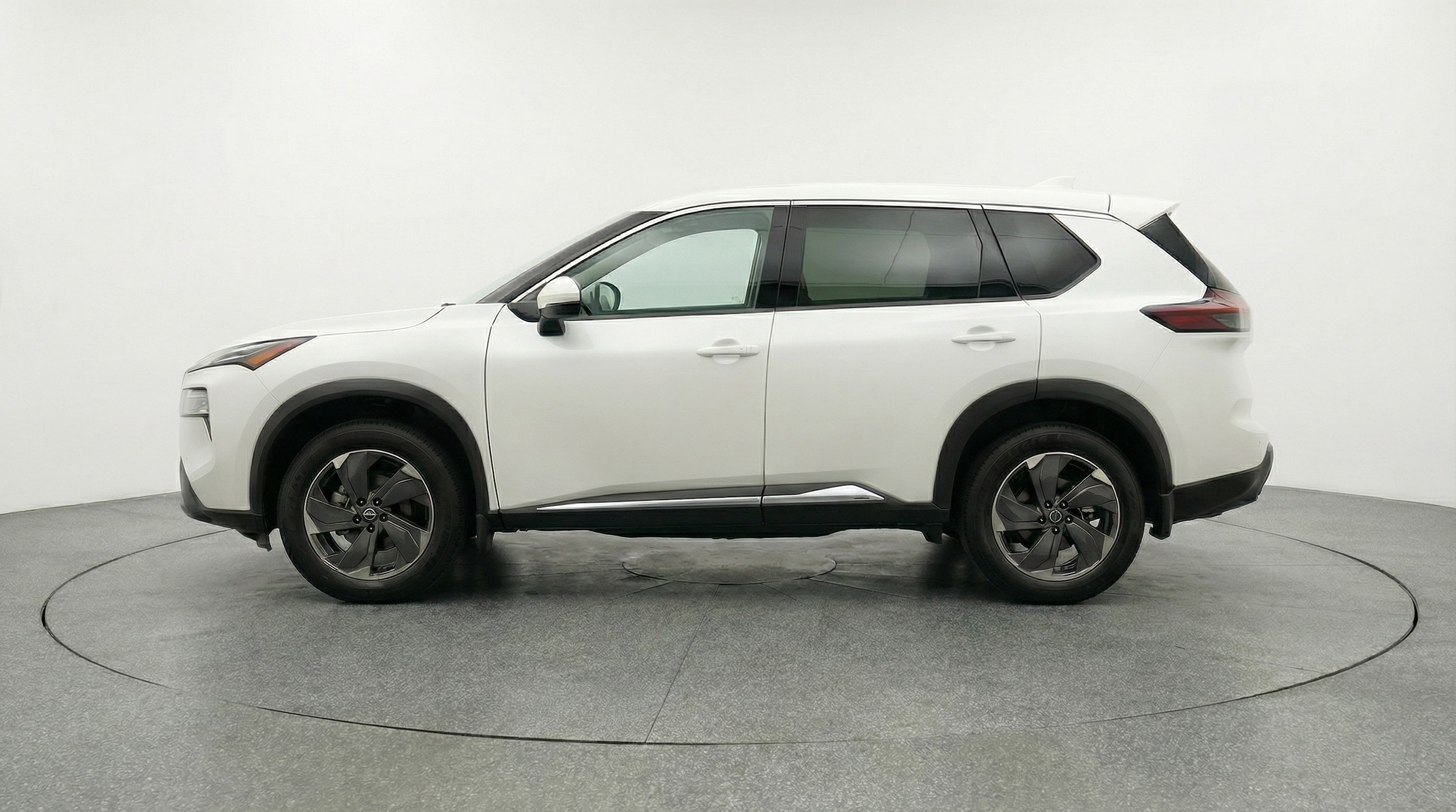 Thumbnail: 2025 Nissan Rogue - 4