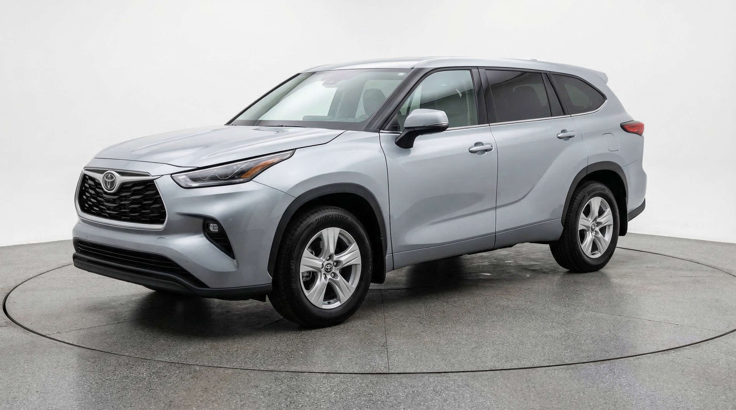 Thumbnail: 2025 Toyota Highlander - 3