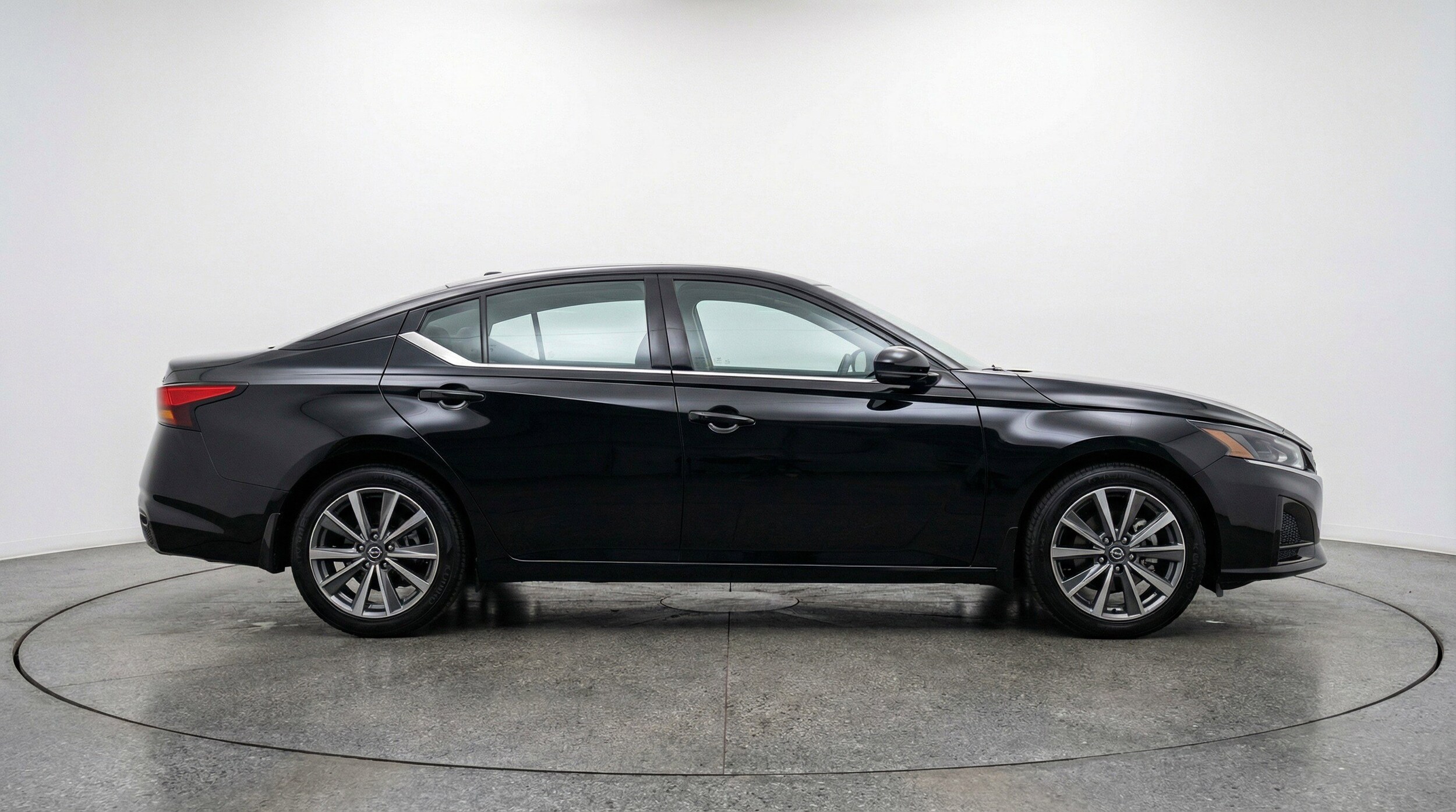 Thumbnail: 2025 Nissan Altima - 11