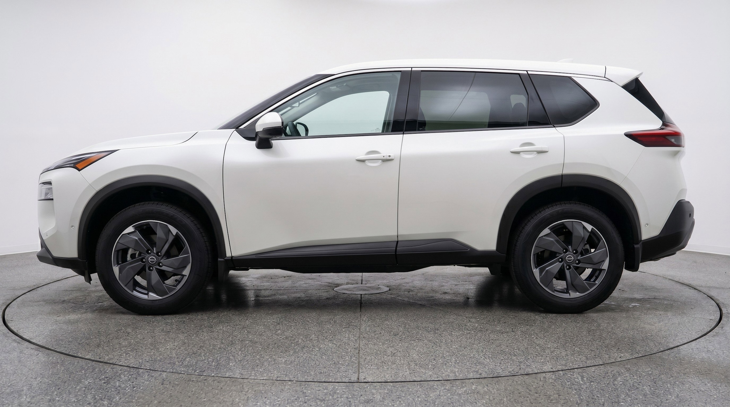 Thumbnail: 2025 Nissan Rogue - 5