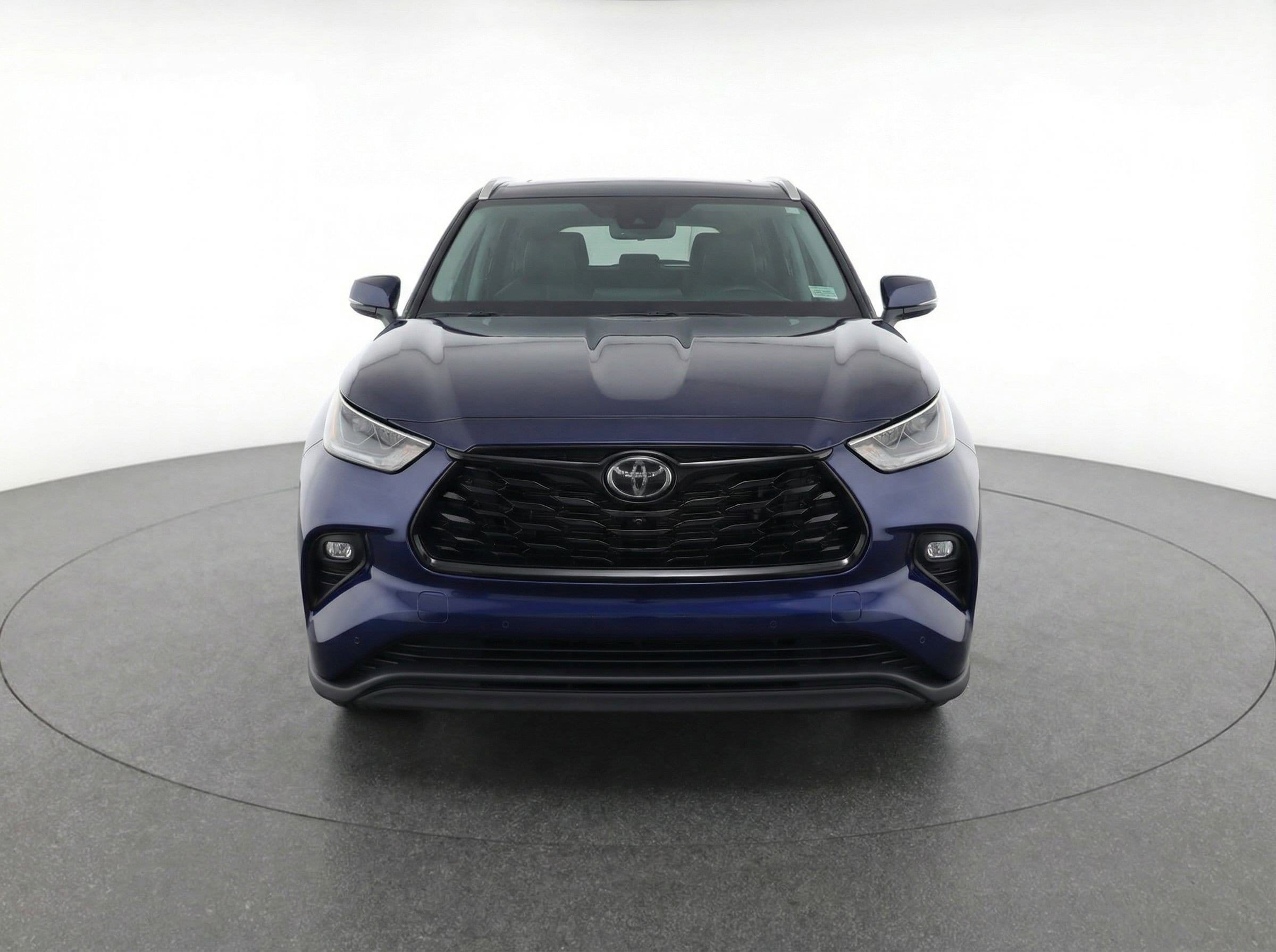 Thumbnail: 2024 Toyota Highlander - 2