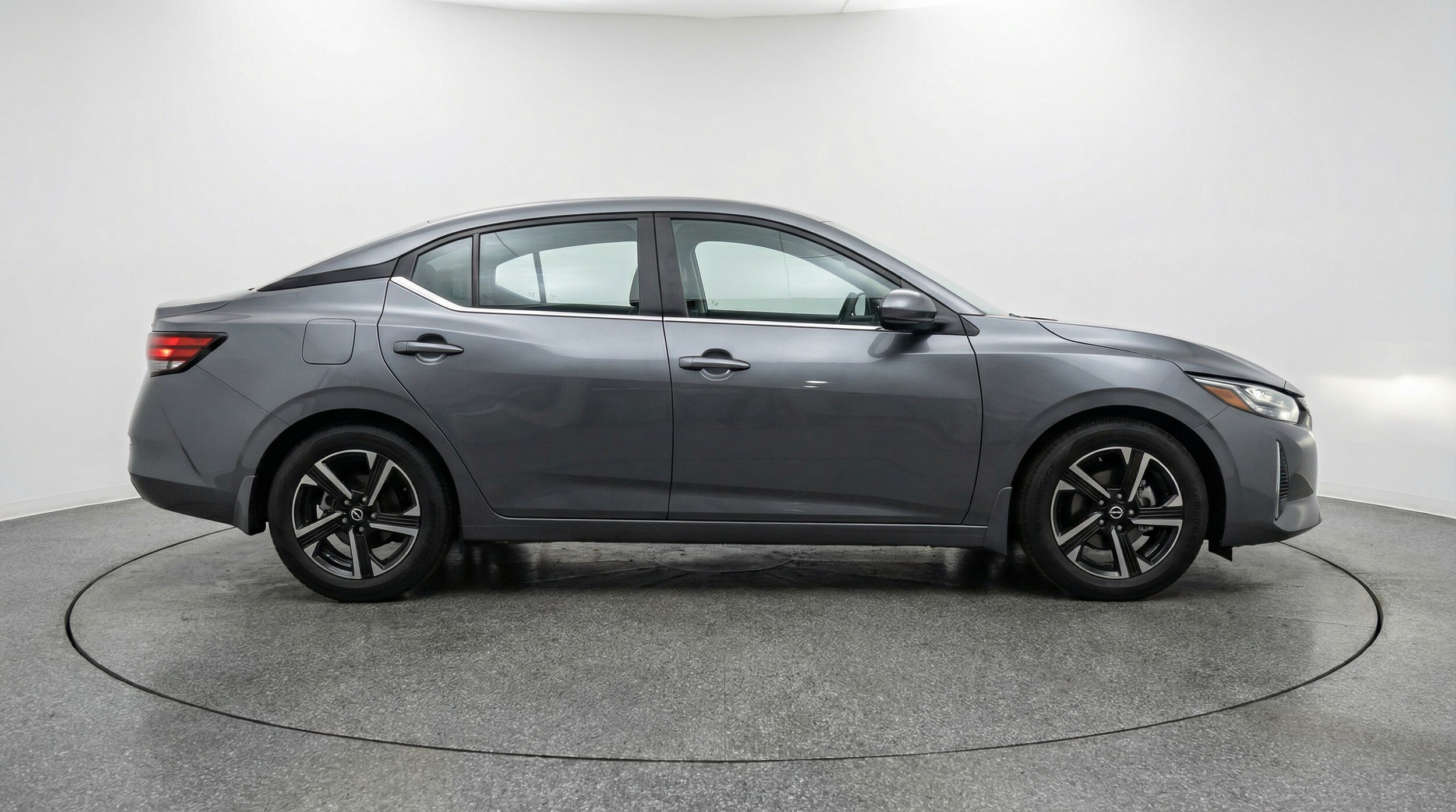 Thumbnail: 2025 Nissan Sentra - 8