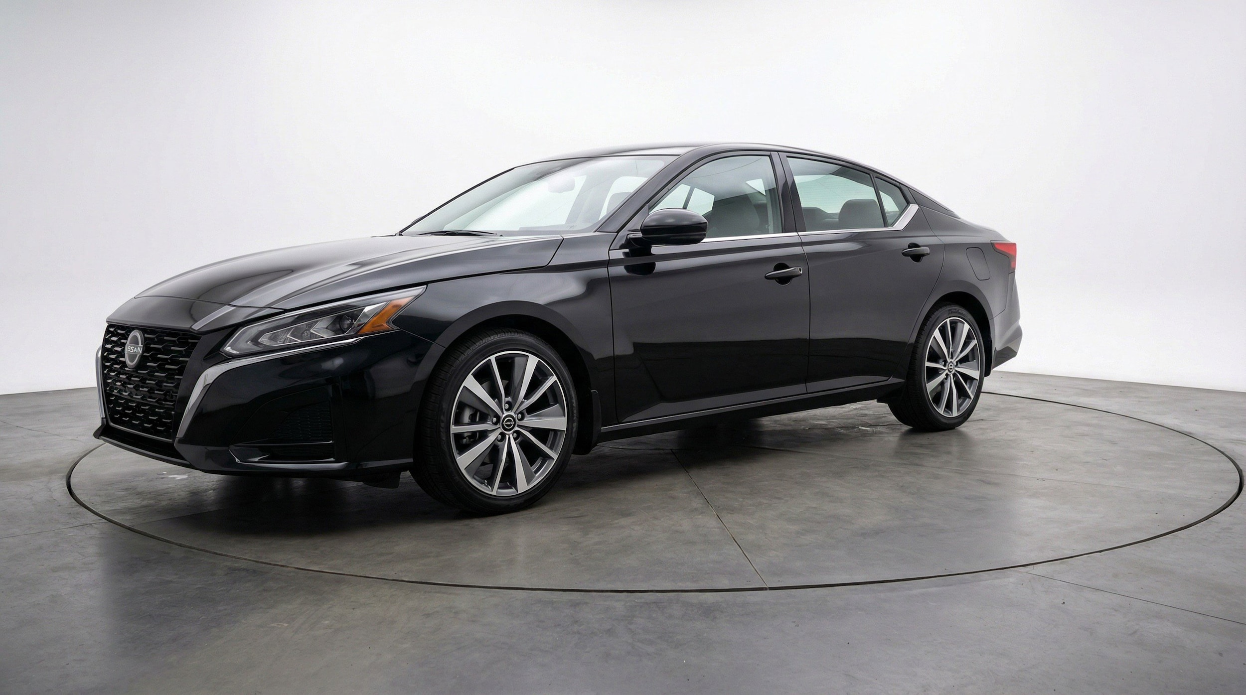 Thumbnail: 2025 Nissan Altima - 3