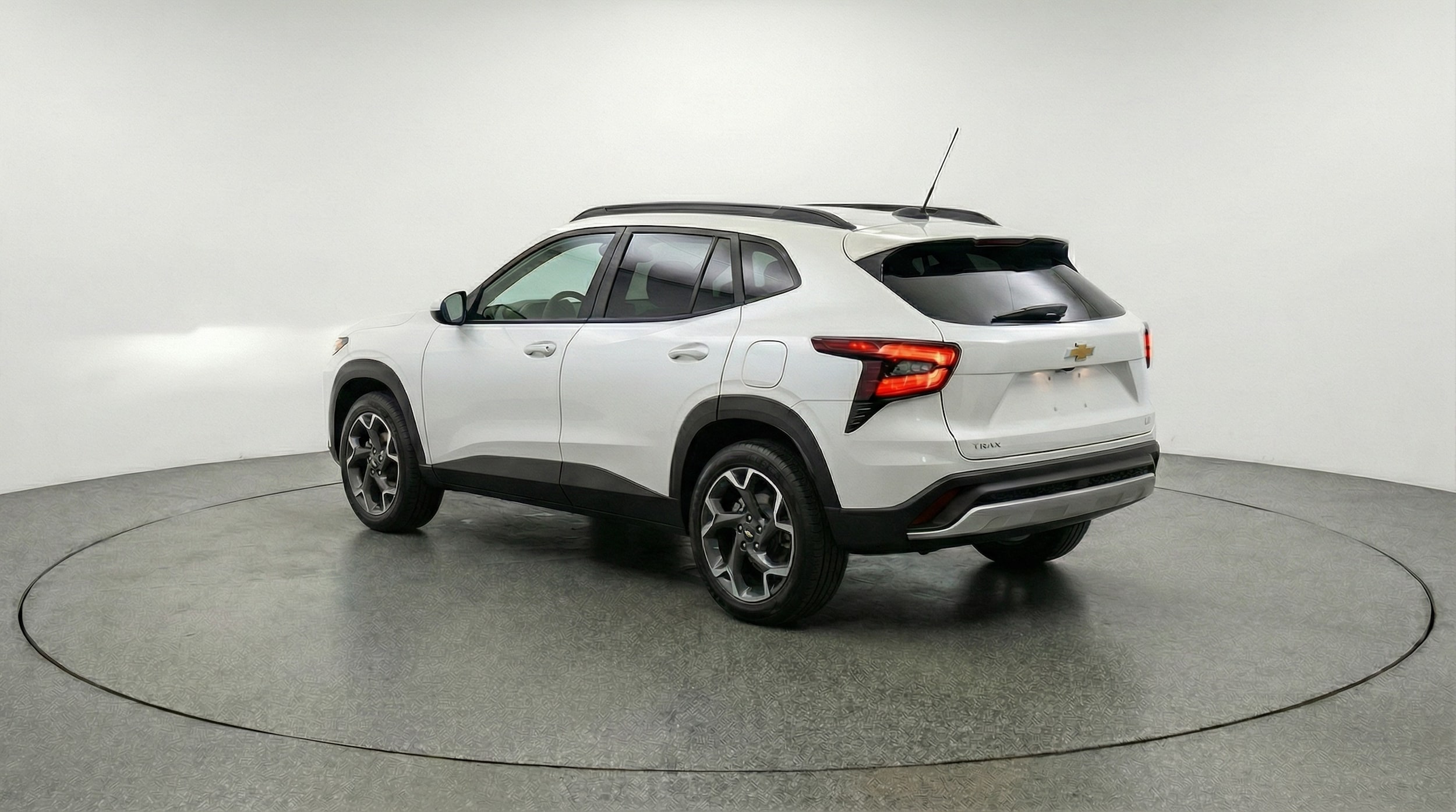 Thumbnail: 2025 Chevrolet Trax - 5