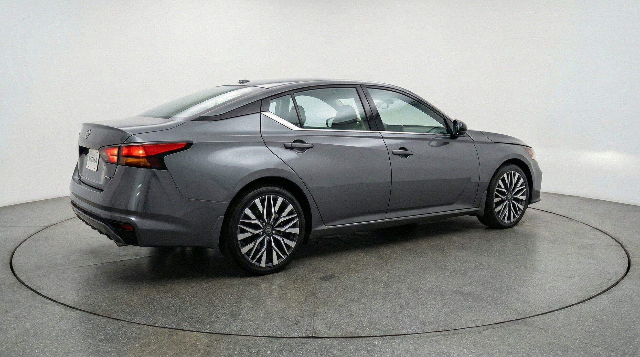 Thumbnail: 2025 Nissan Altima - 9